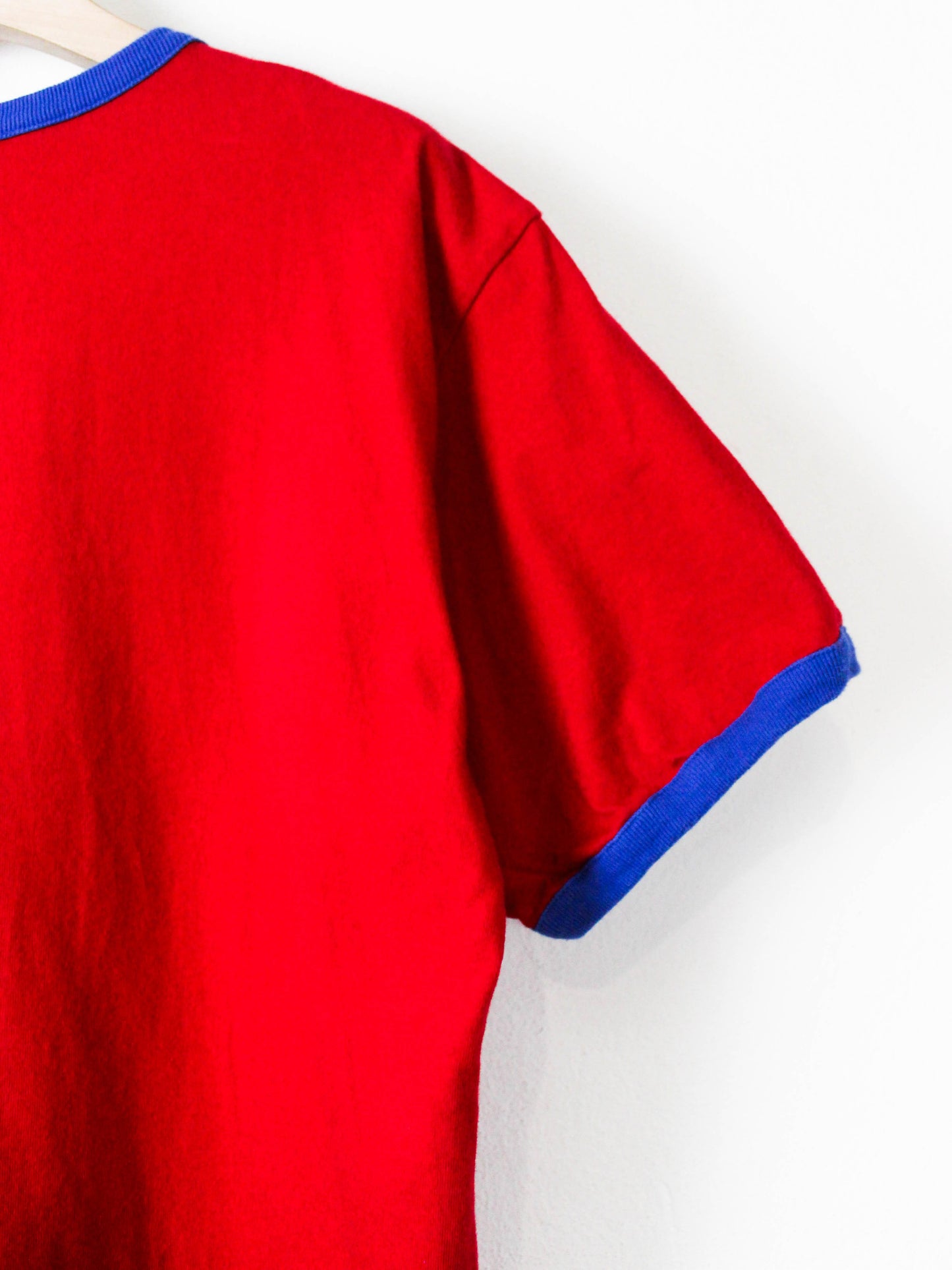 Червона футболка Mitchell & Ness