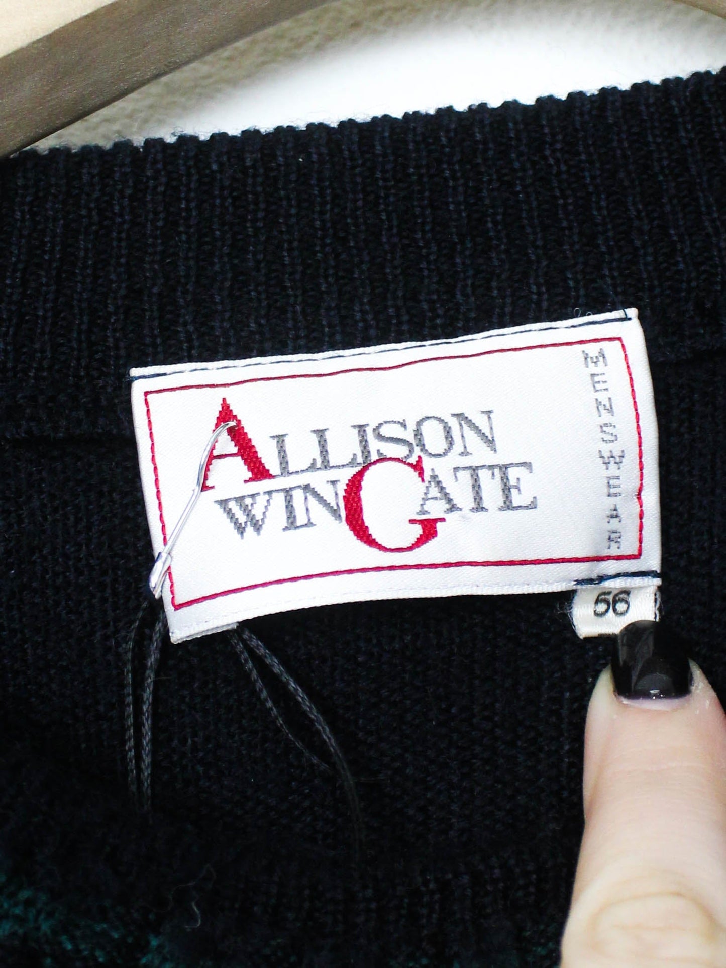 Светр зелений у червоні ромби Allison WinCate