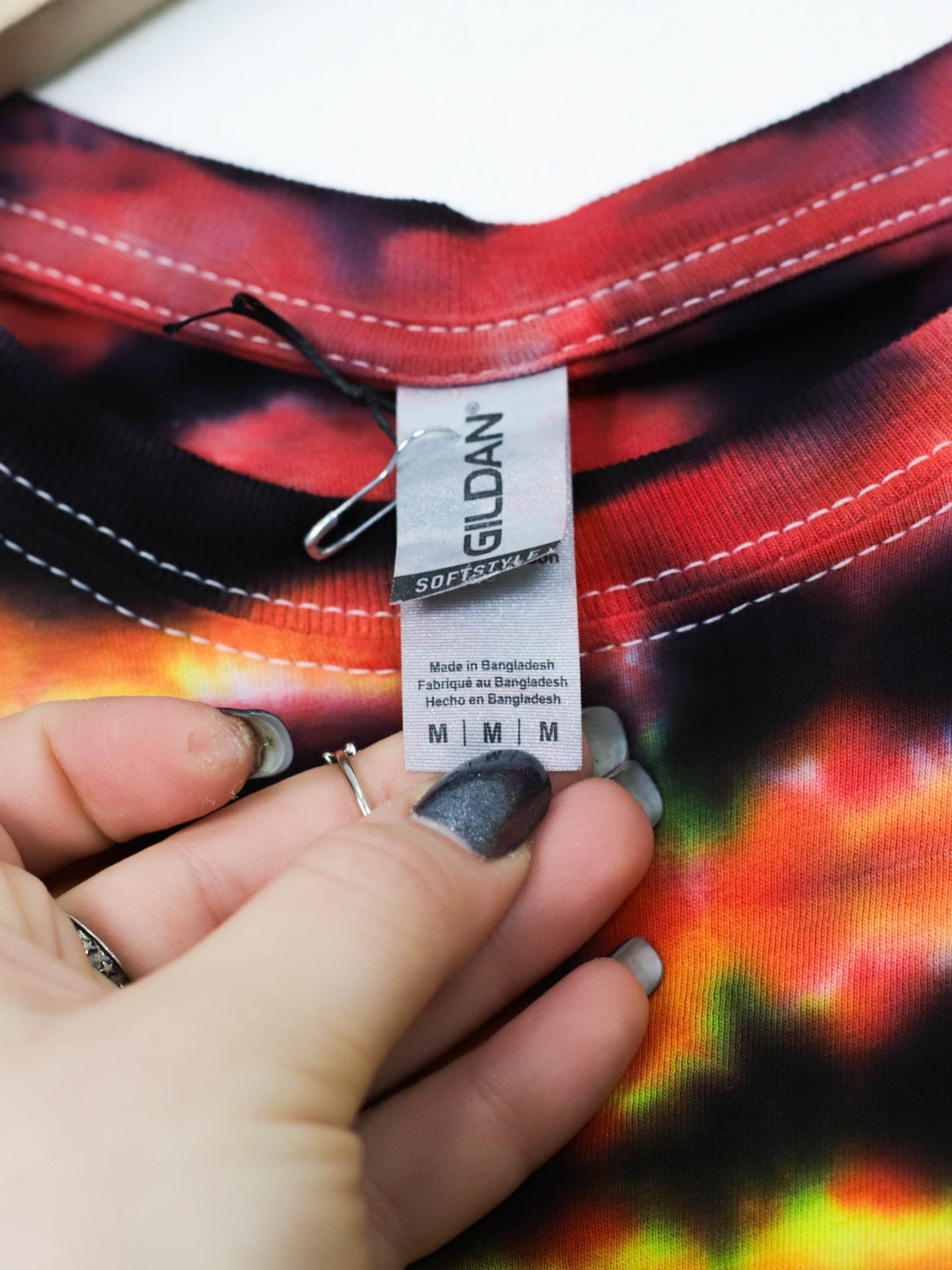 Кольоровий лонг «Глітч» Gildan