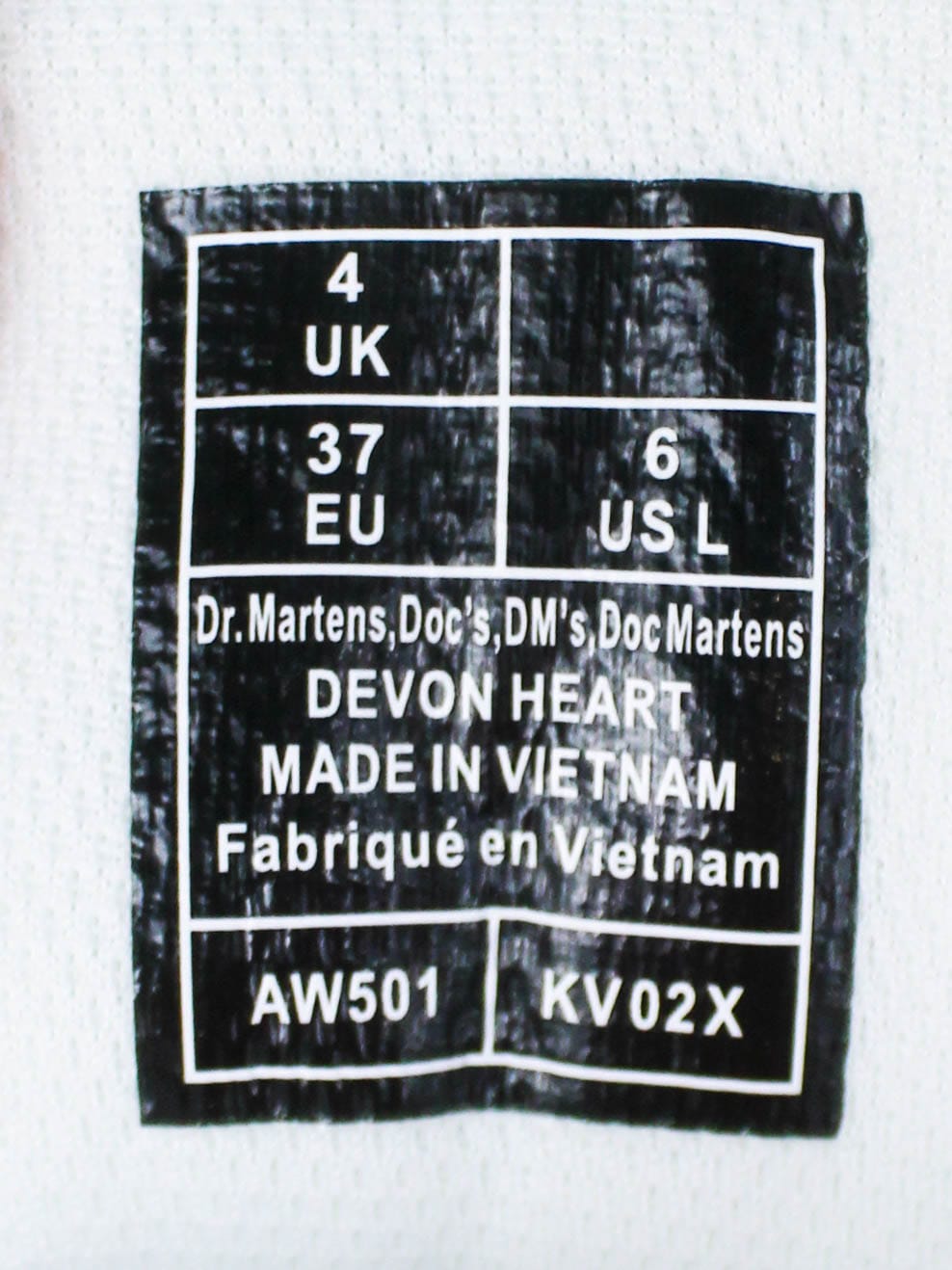 Dr. Martens Devon Heart Cream Milled Nappa
