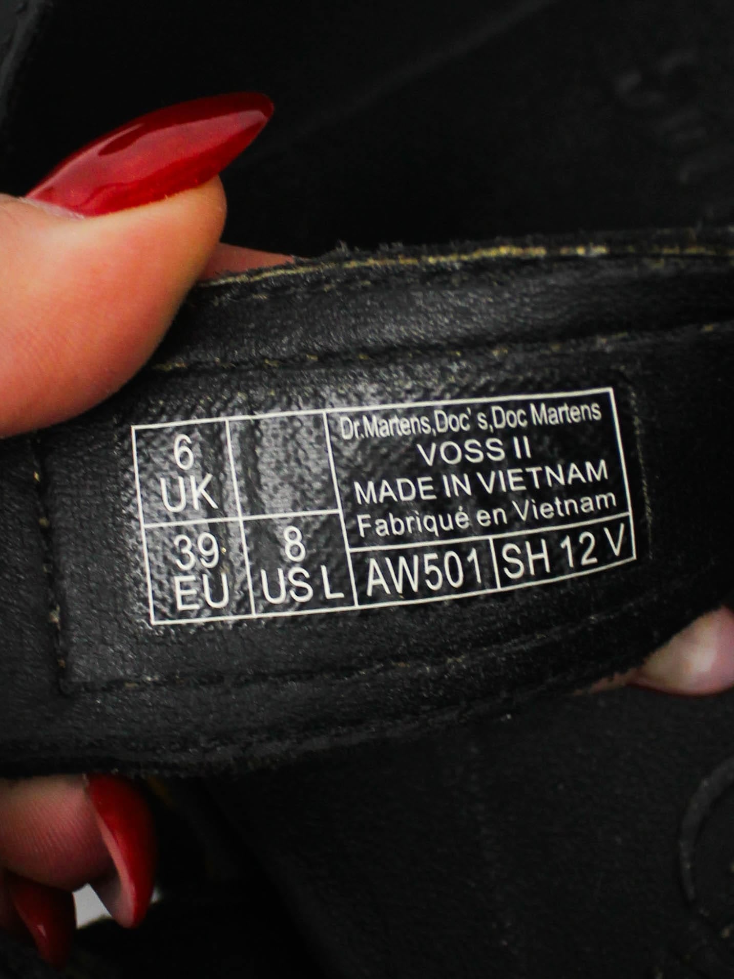 Dr. Martens Voss II Black