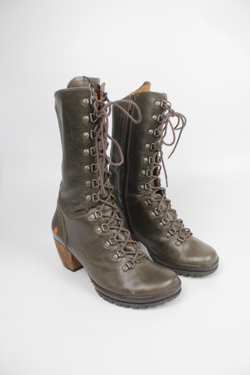 The Art Company Lace-Up Leather Boots