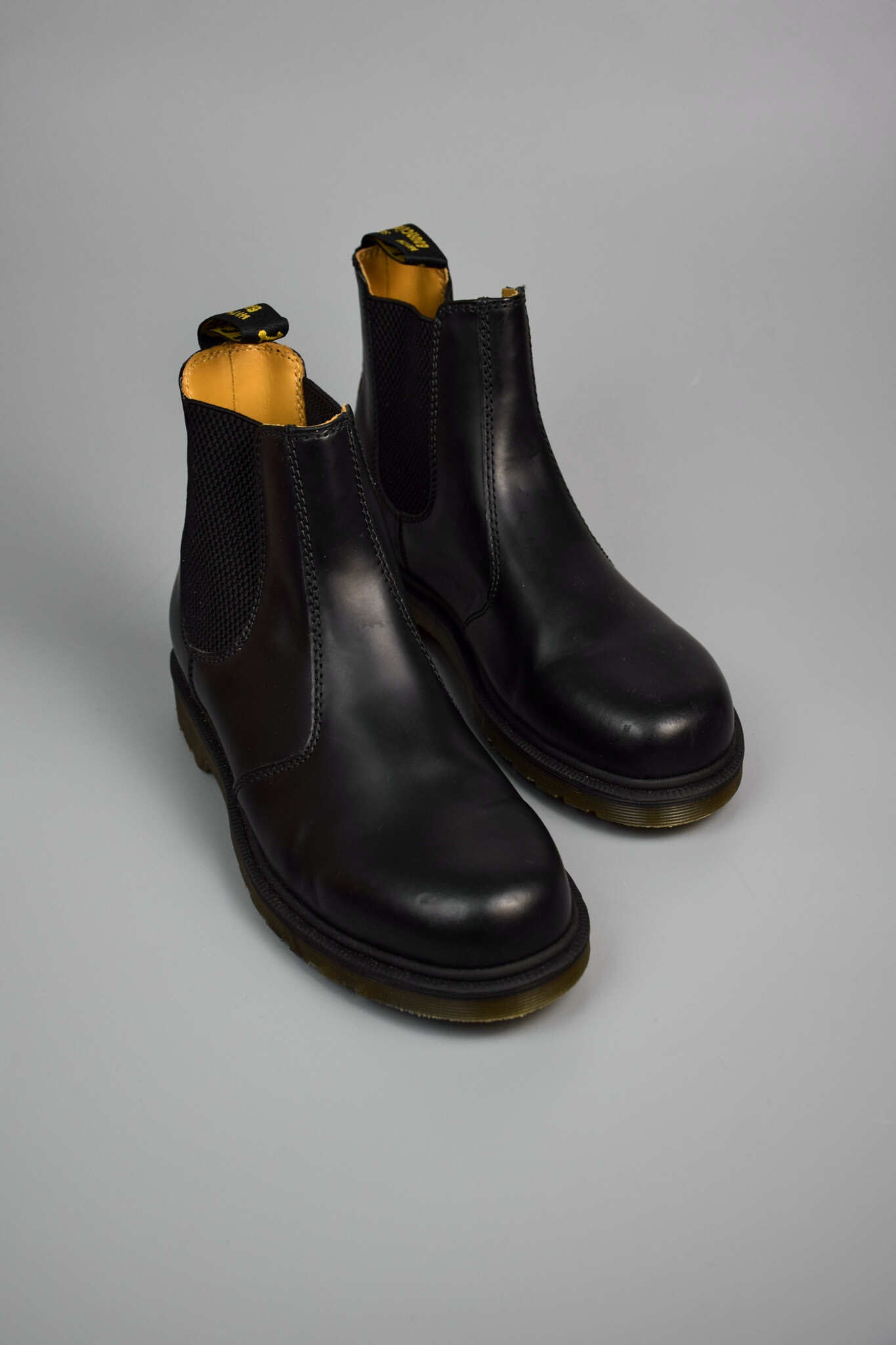 Dr. Martens 2976 Chelsea Boot