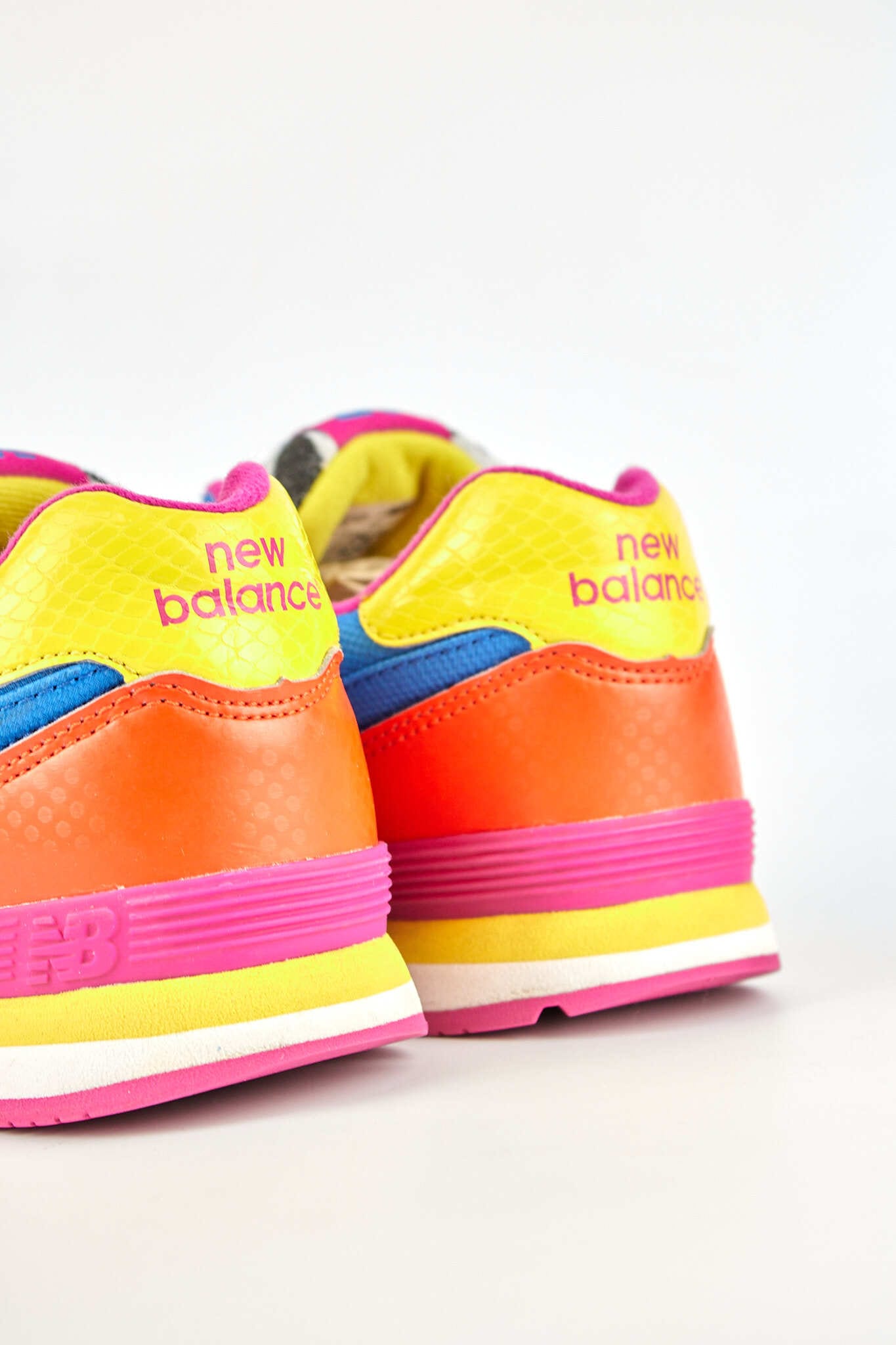 New Balance 574 Multicolor Pop