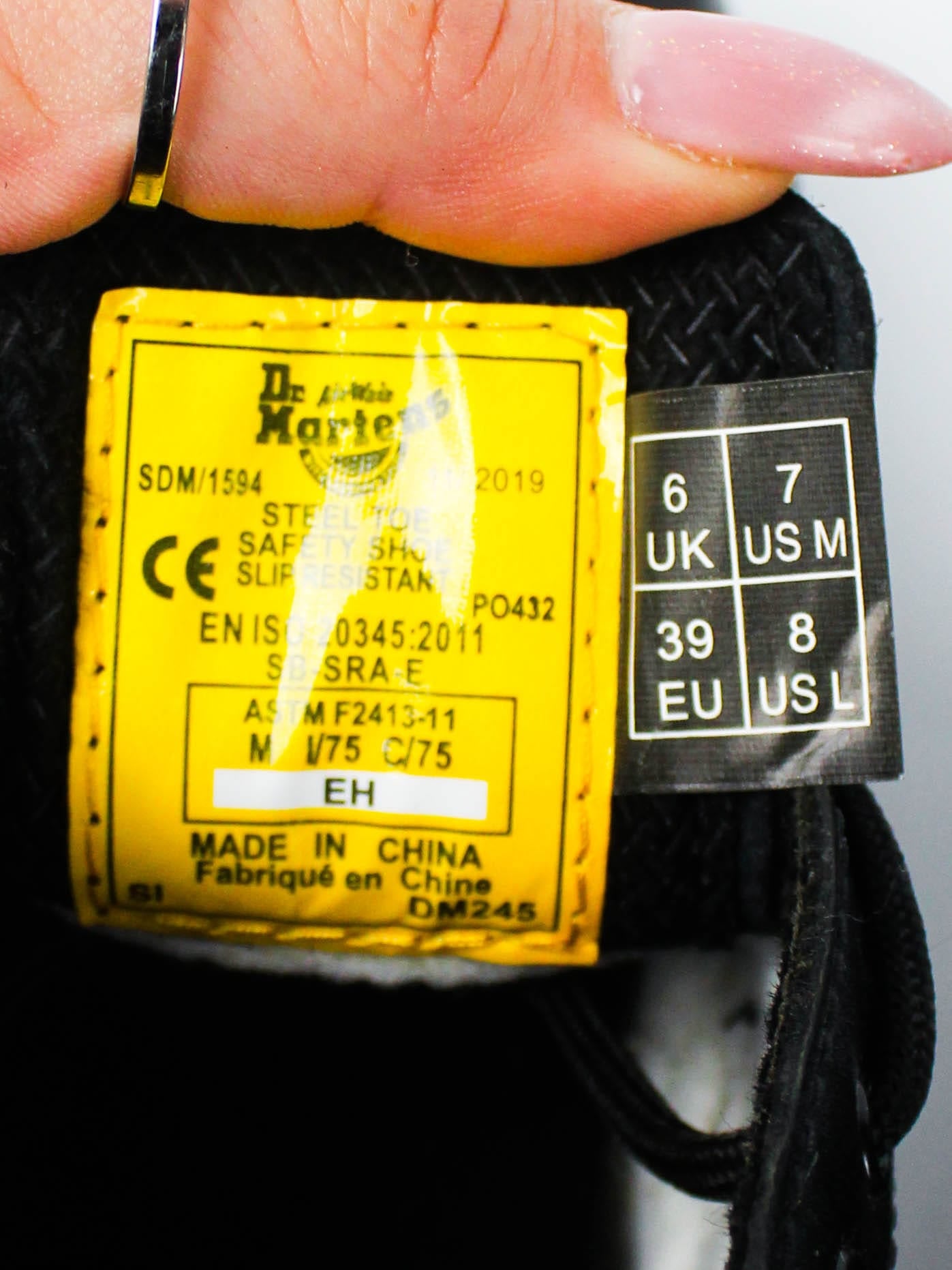 Dr. Martens Icon 2216 Steel Toe