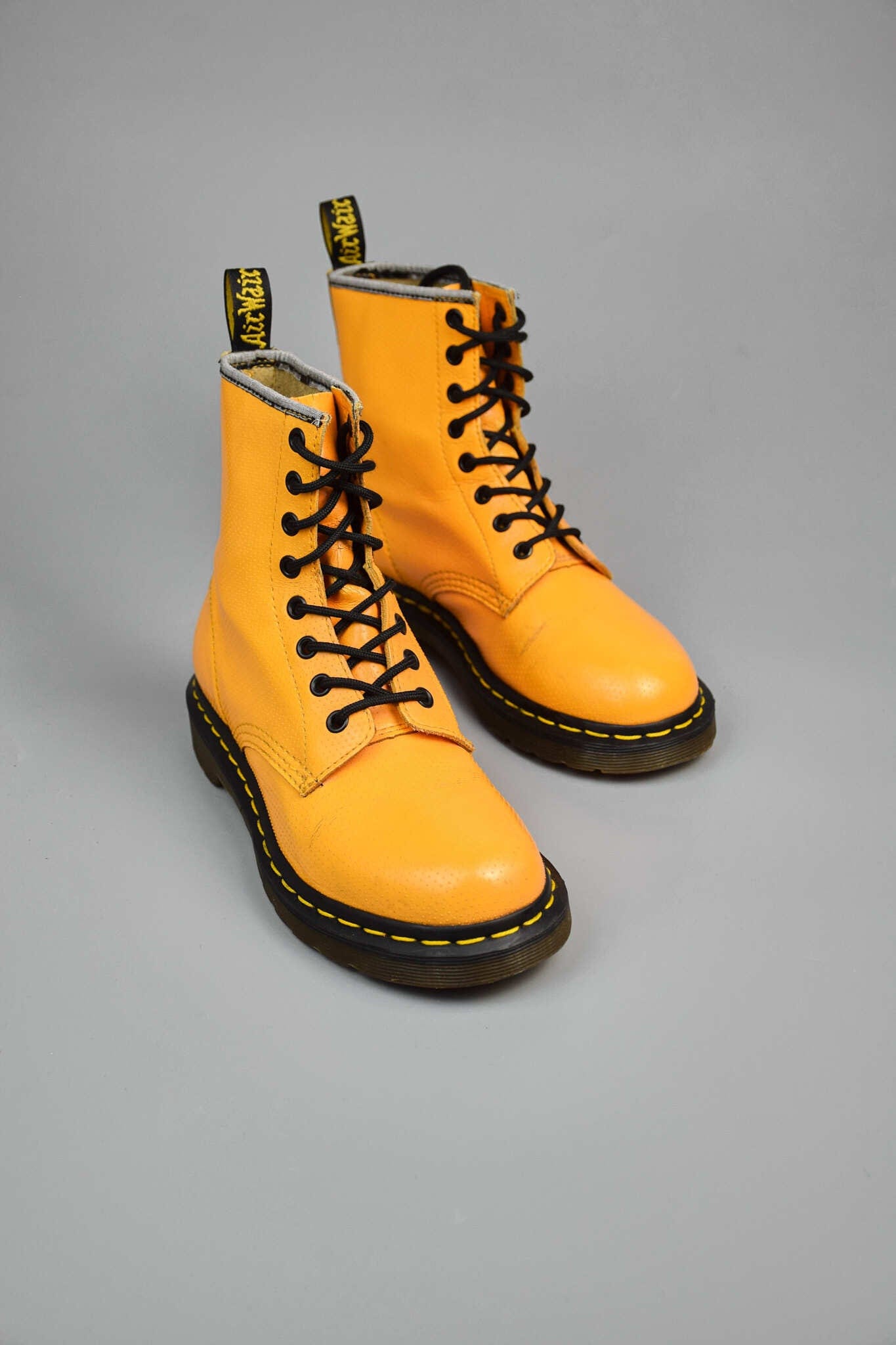 Dr. Martens 1460 QQ Dot Saffron Orange