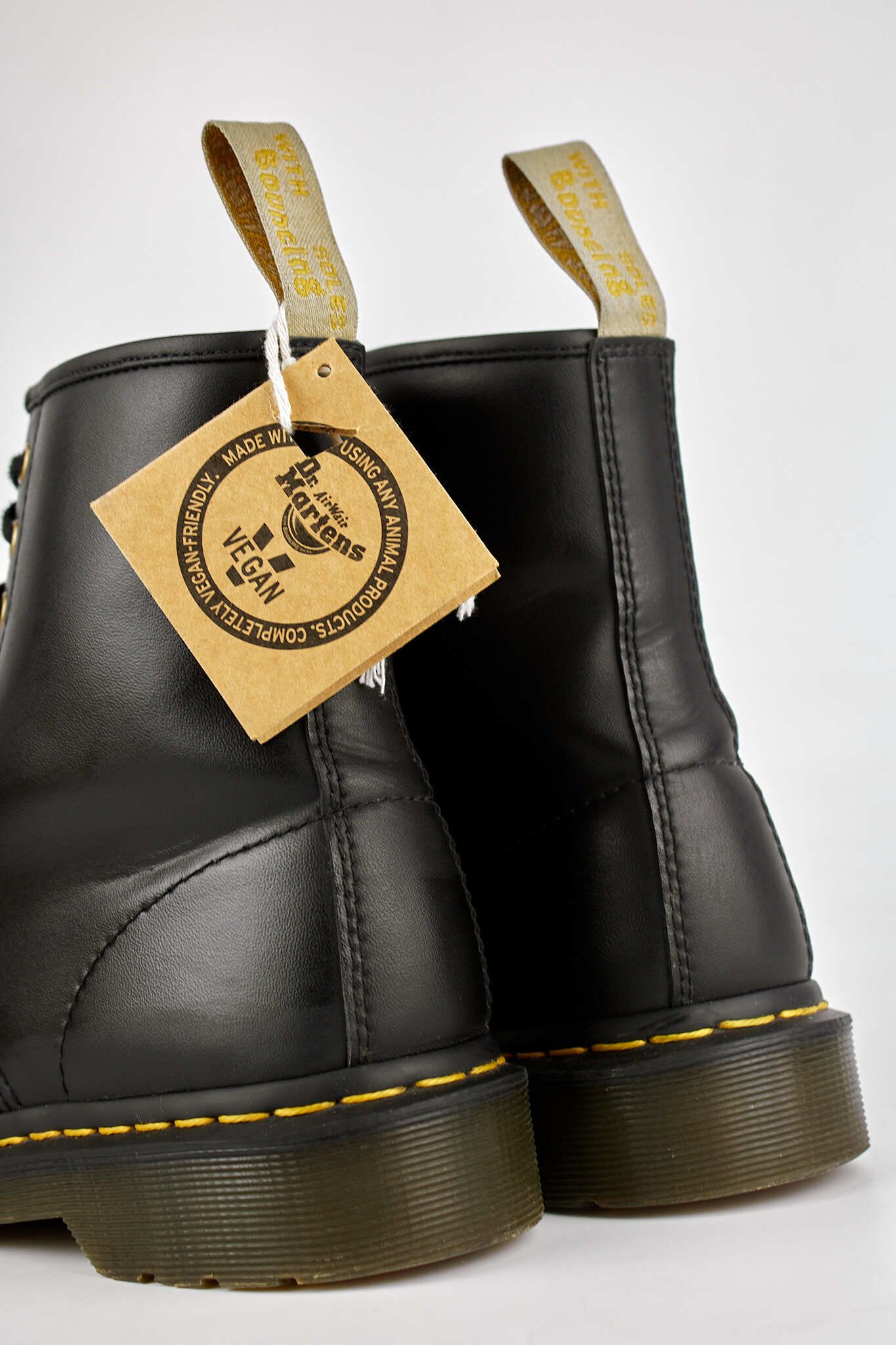 Dr. Martens 1460 Smooth Vegan Leather Black