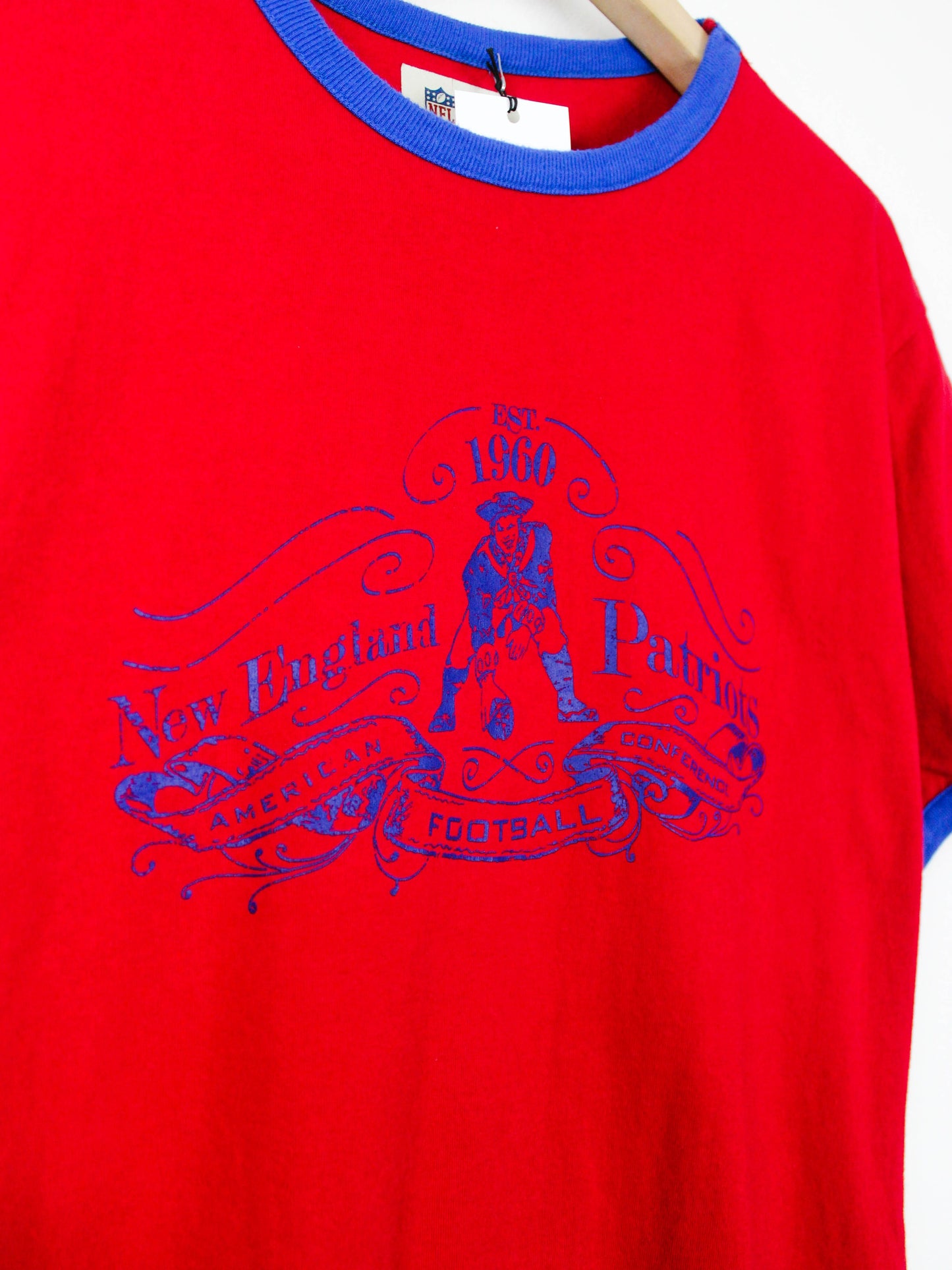 Червона футболка Mitchell & Ness