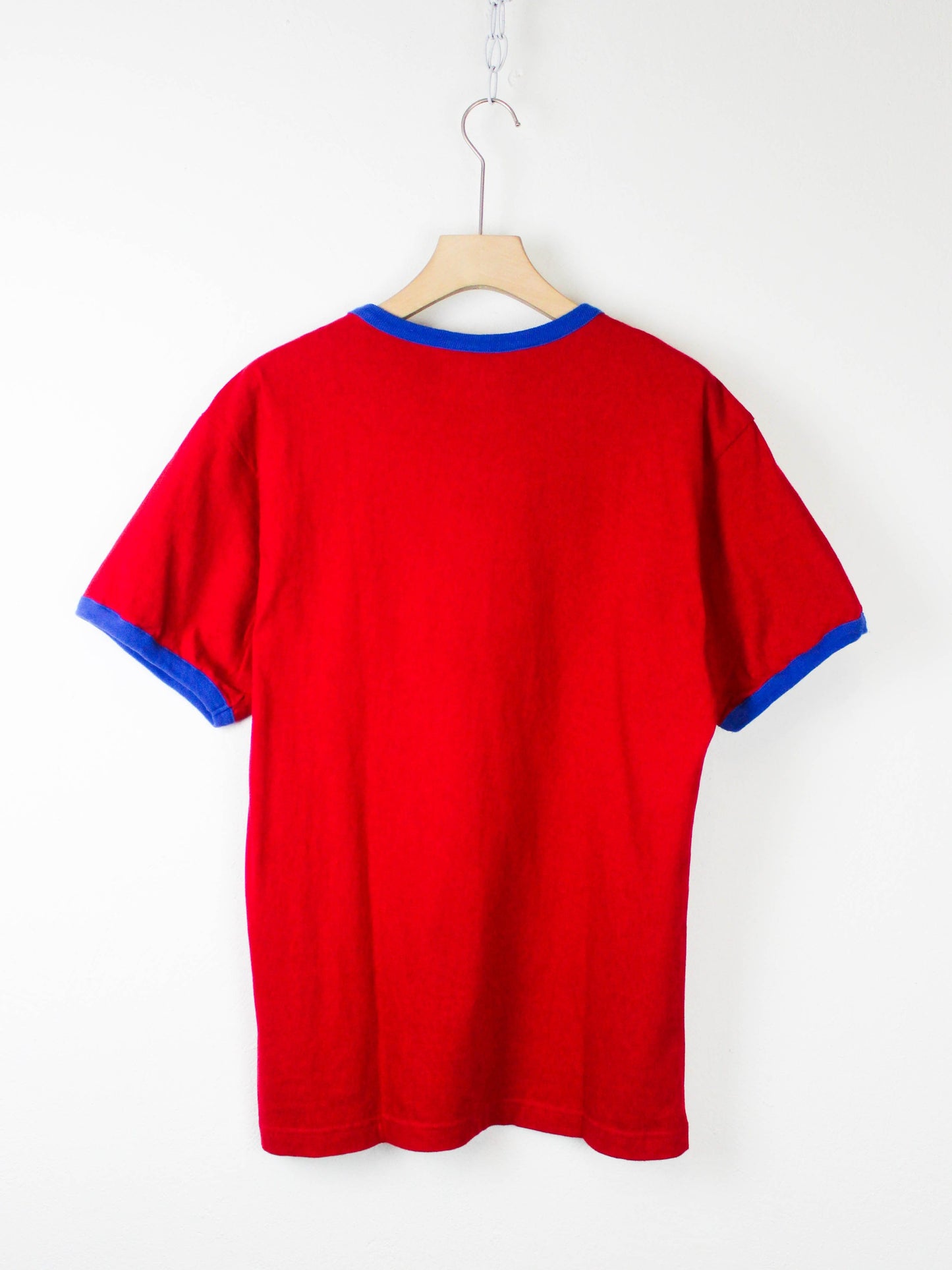 Червона футболка Mitchell & Ness