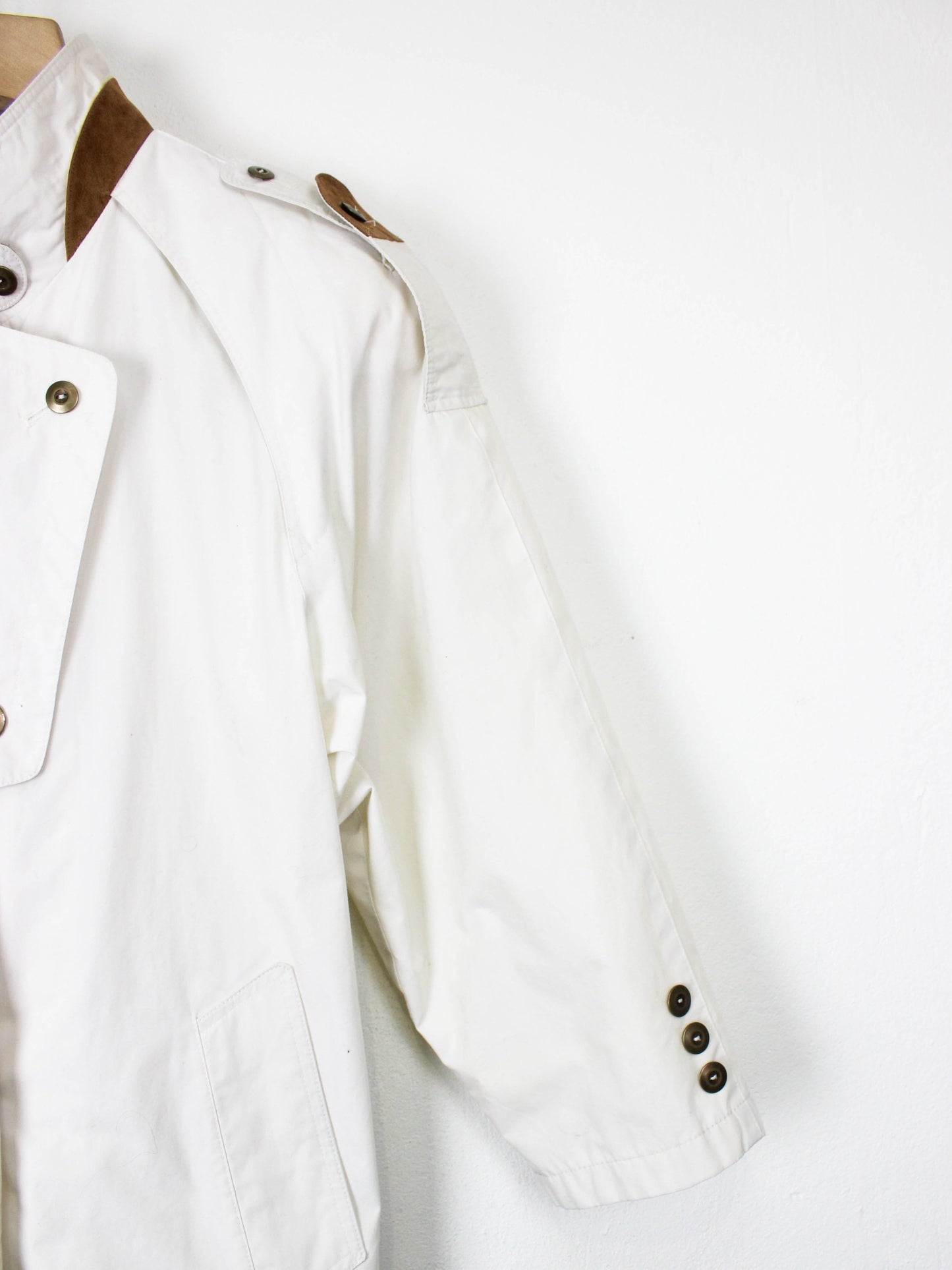 Білий тренч із шкіряними вставками SAVANA