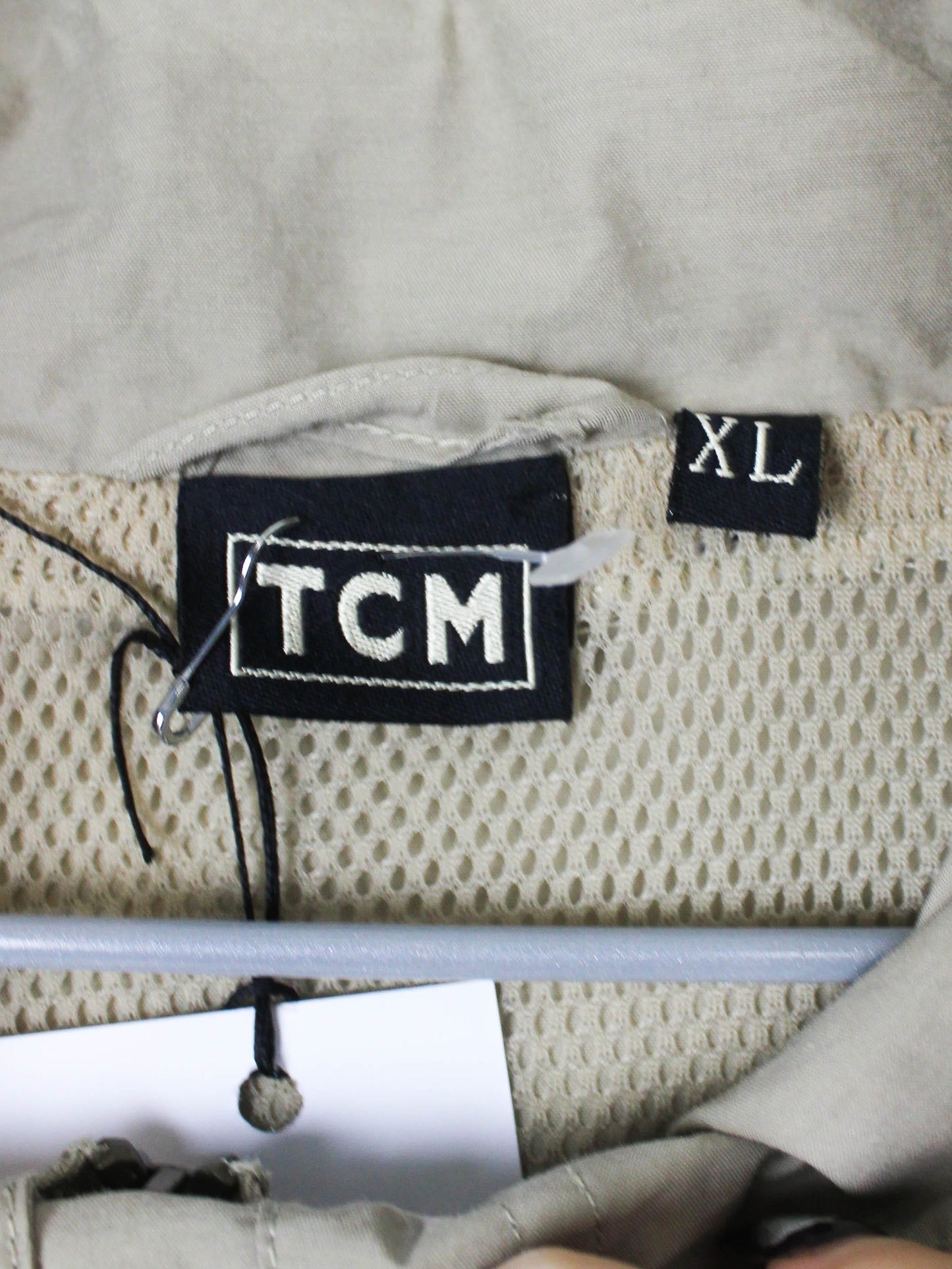 Бежева жилетка TCM