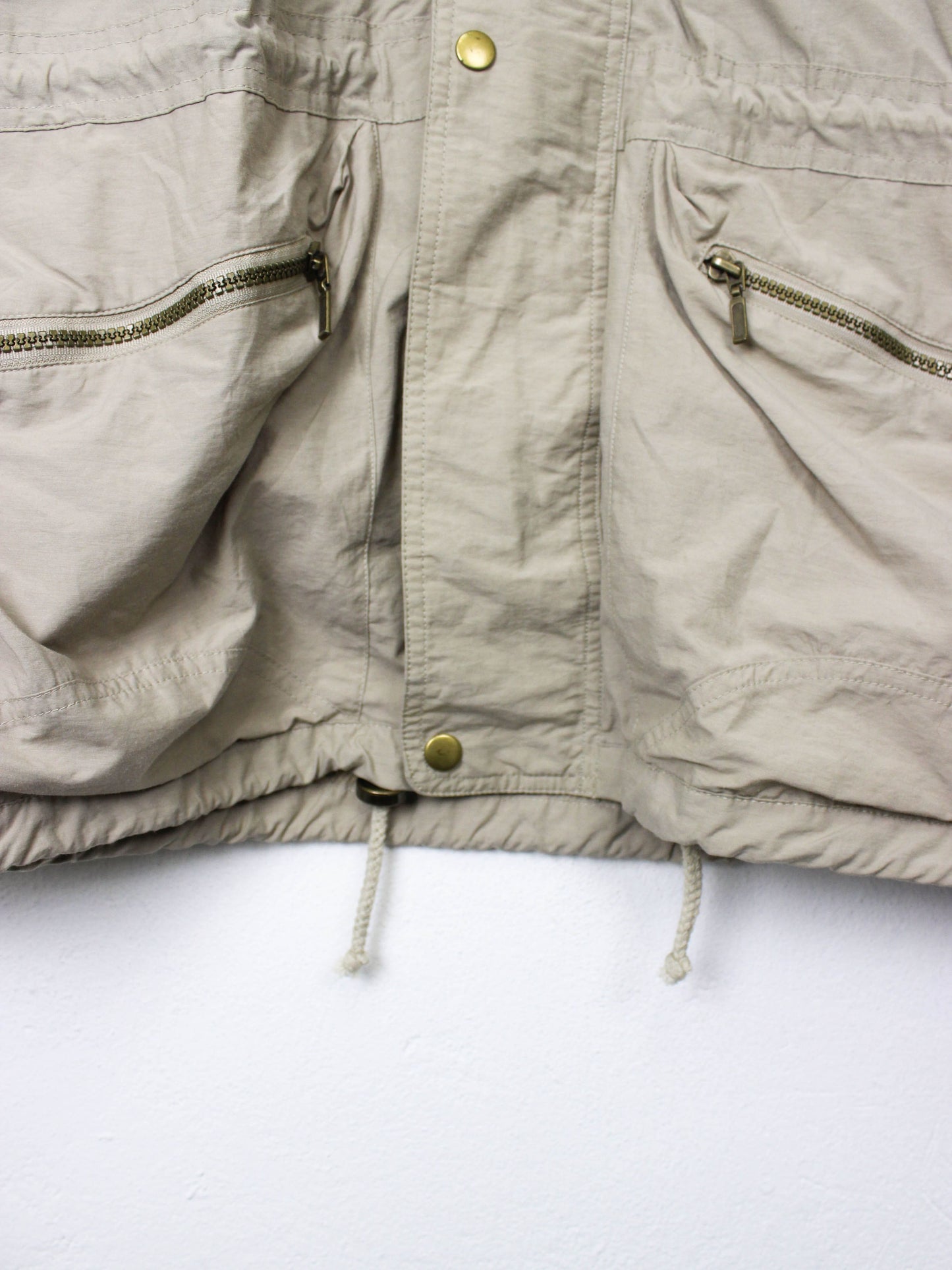 Бежева жилетка TCM