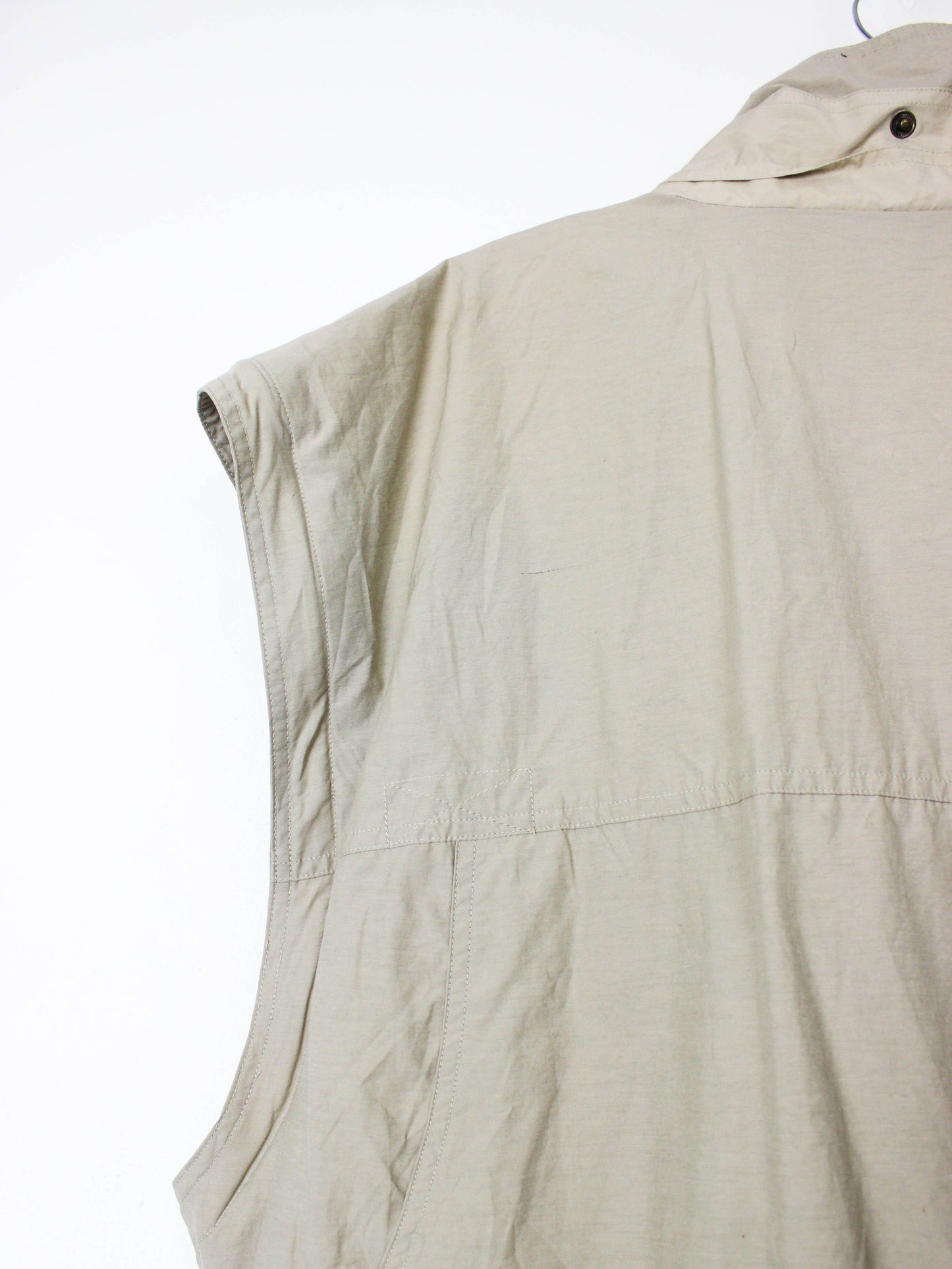 Бежева жилетка TCM