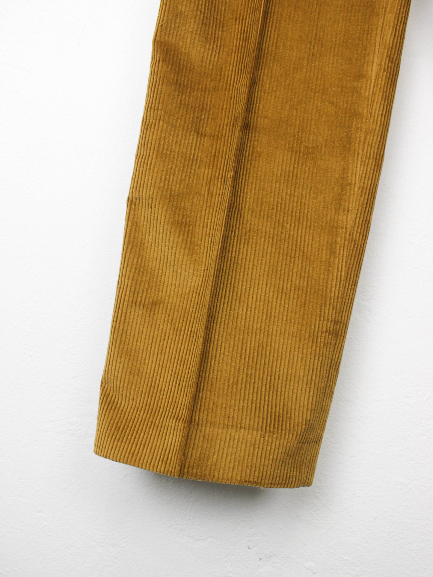 Вельветові штани класичного крою