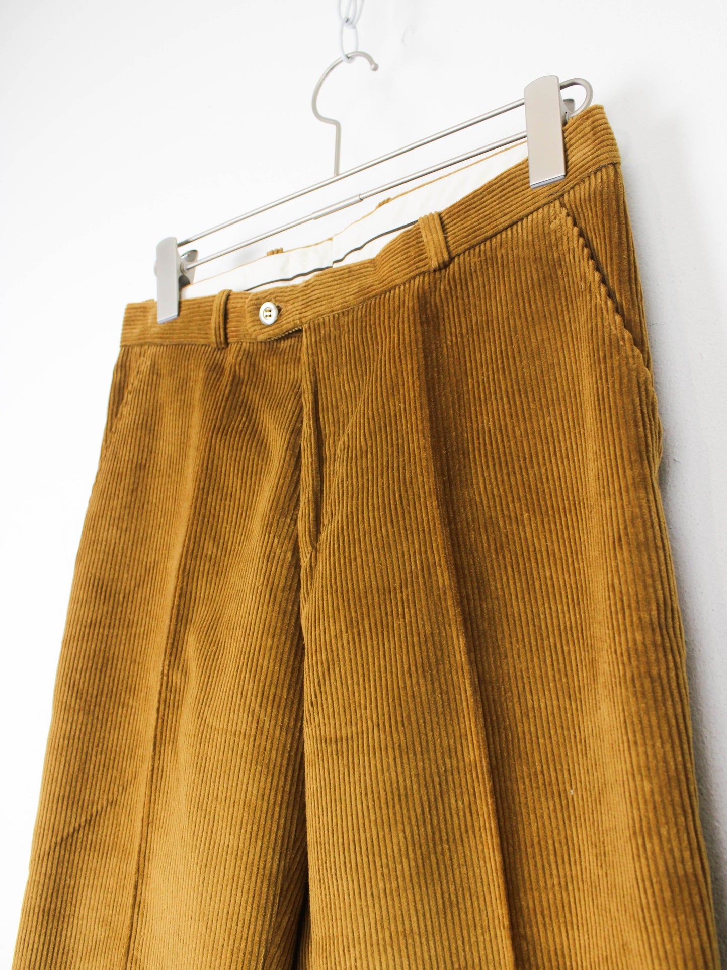 Вельветові штани класичного крою