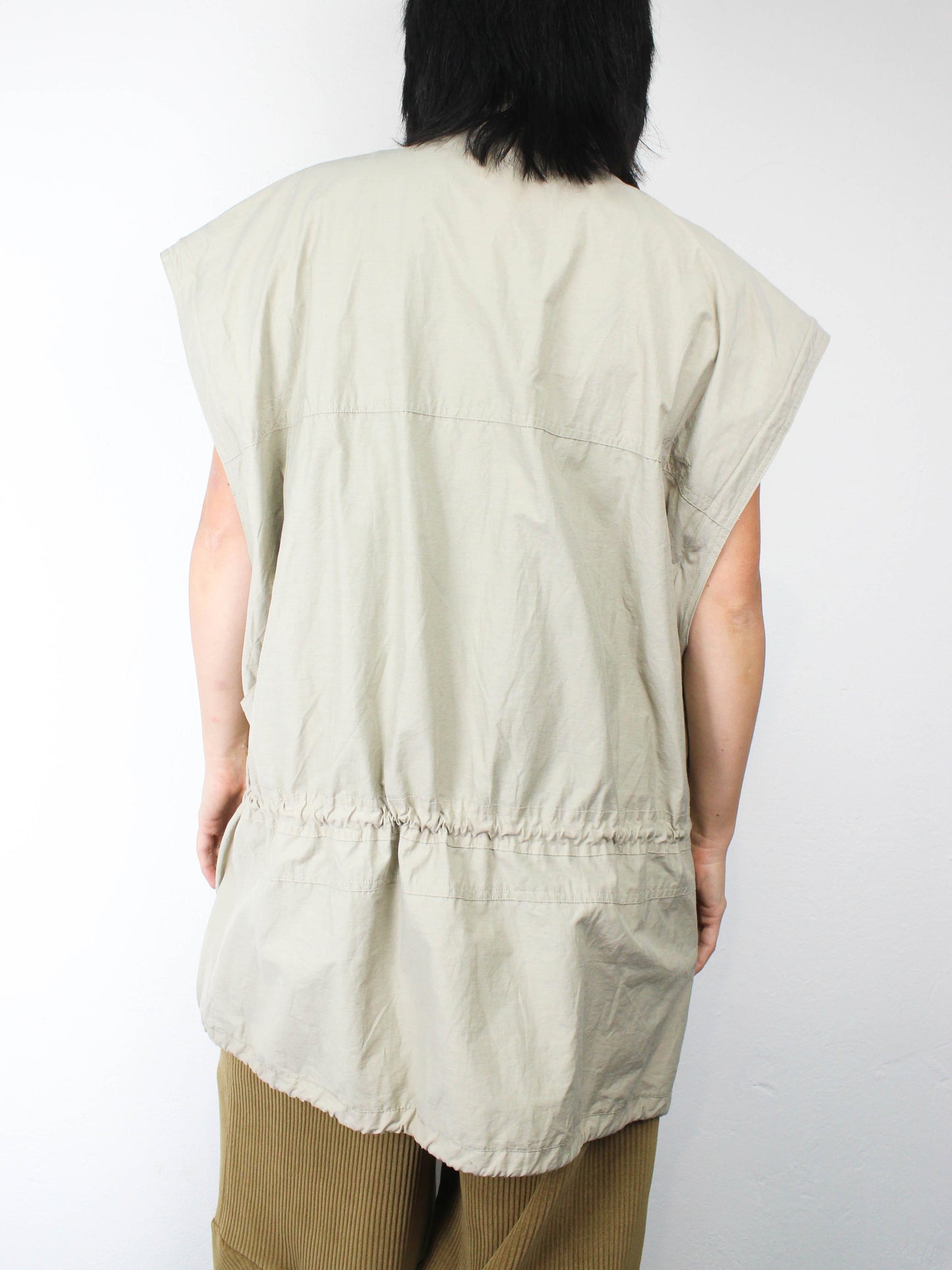 Бежева жилетка TCM