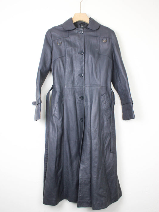 Шкріяний тренч графітового кольору на поясі