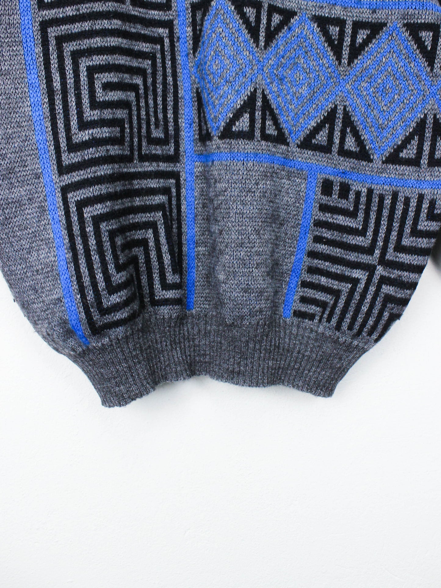 Сіро-блакитний светр "Лабіринт"