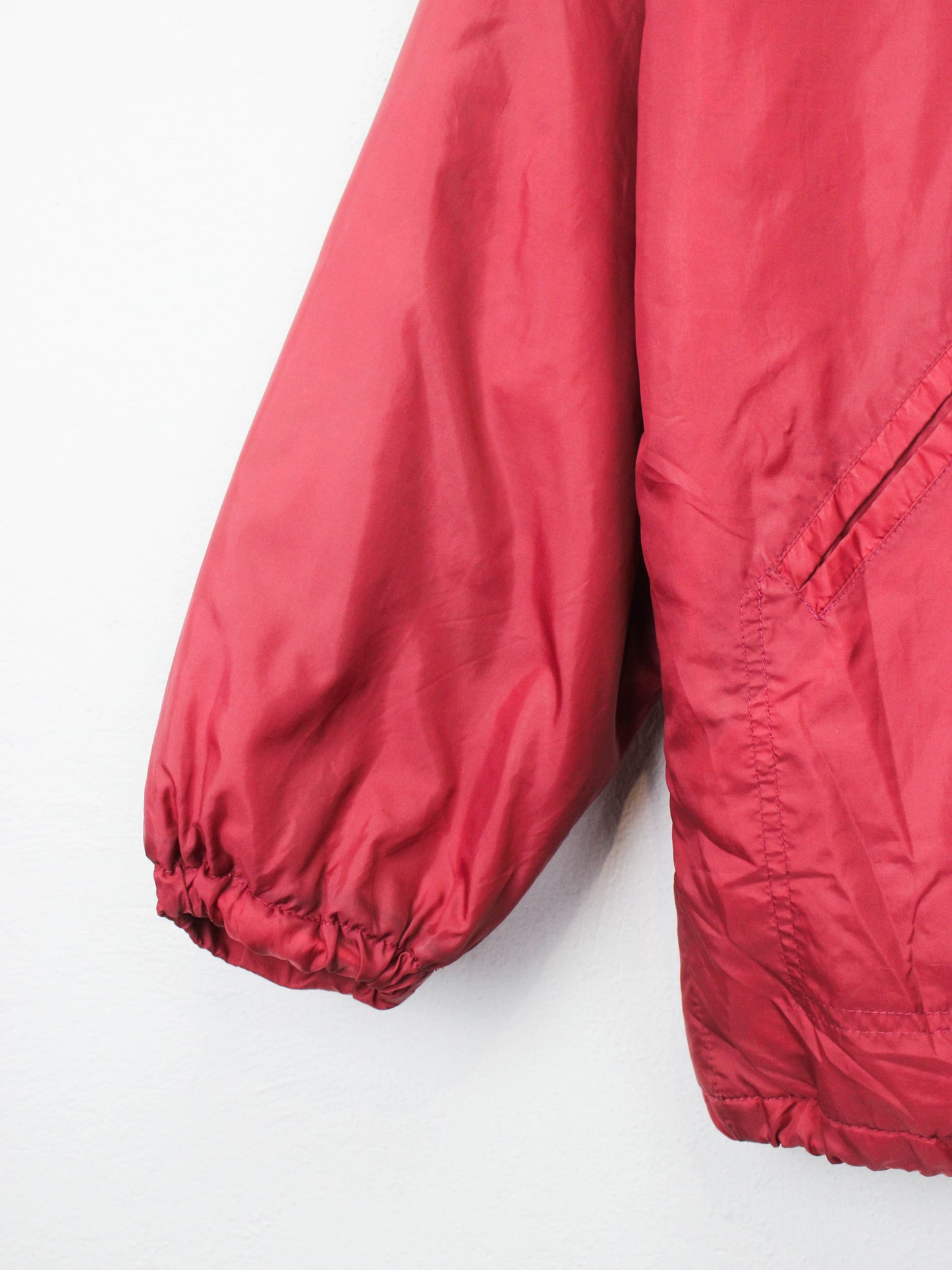 Червона куртка Lee