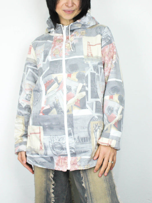 Куртка сіра із колажним принтом