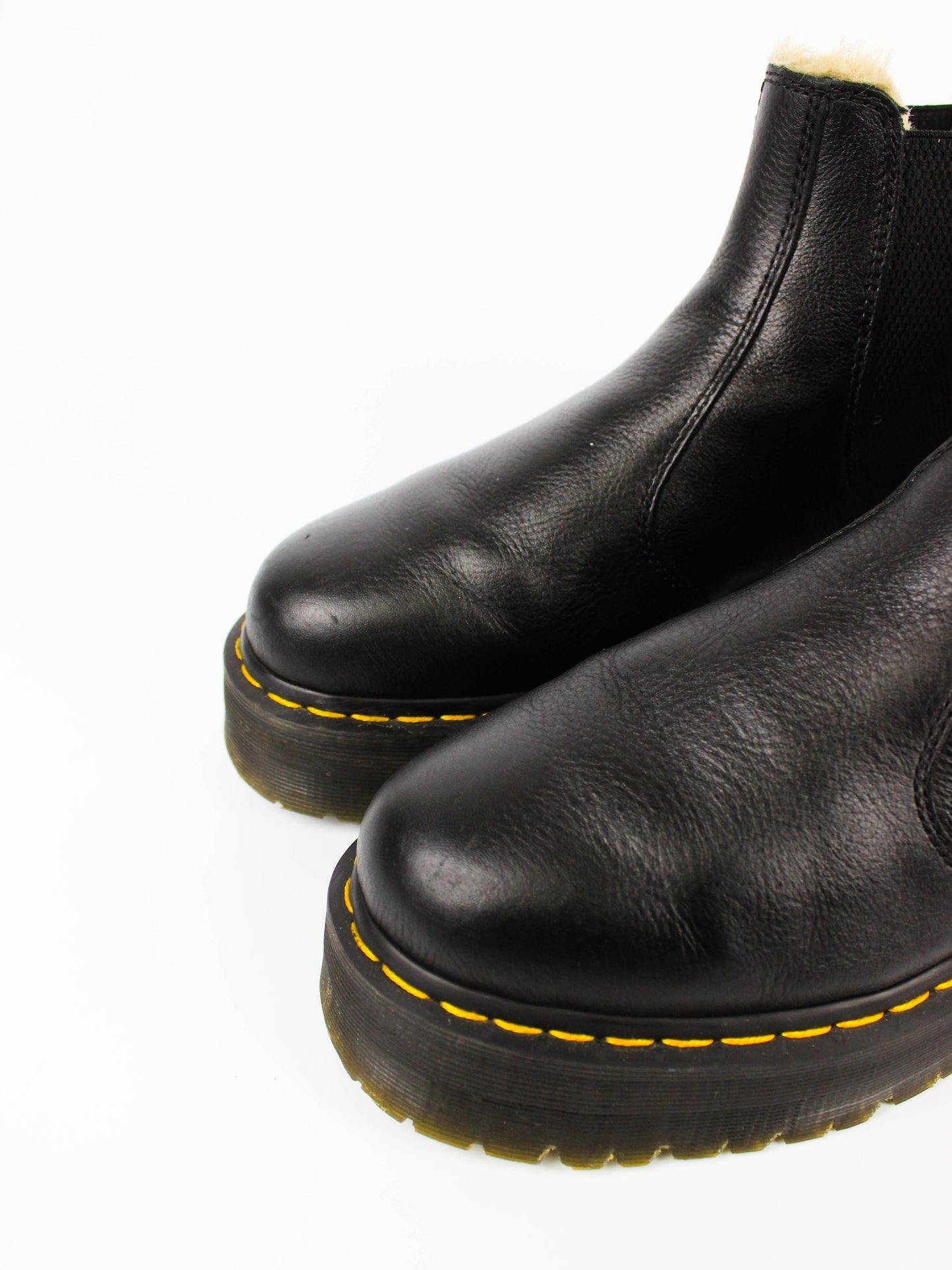 Dr. Martens 2976 Quad Fur Lined - Black Pisa
