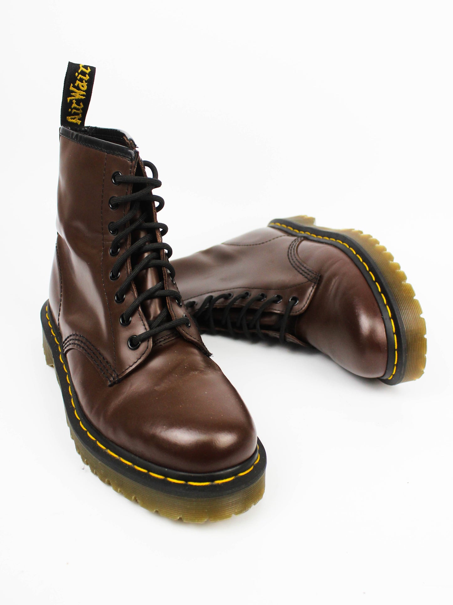 Dr. Martens 17878 – Smooth Brown