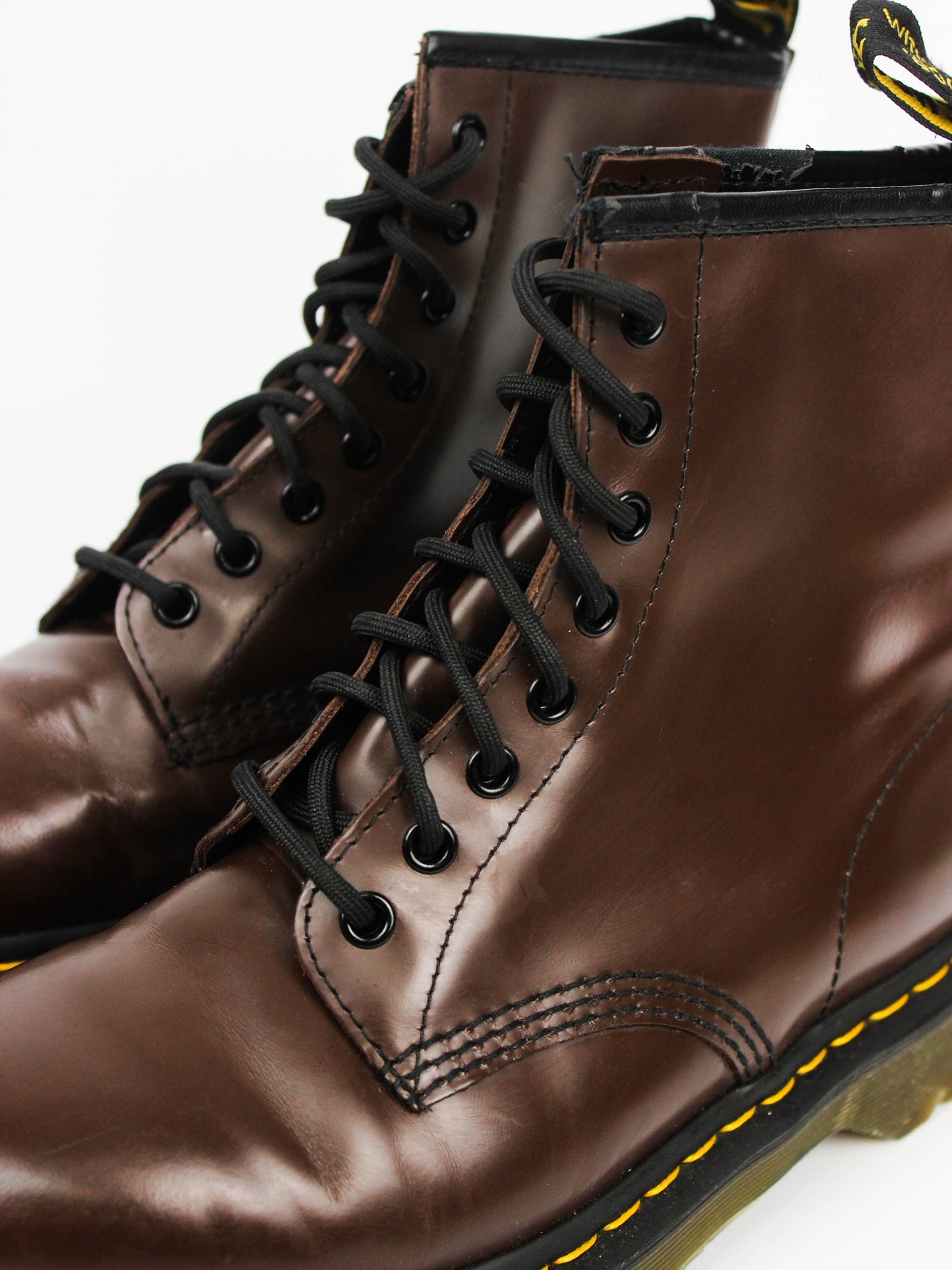 Dr. Martens 17878 – Smooth Brown