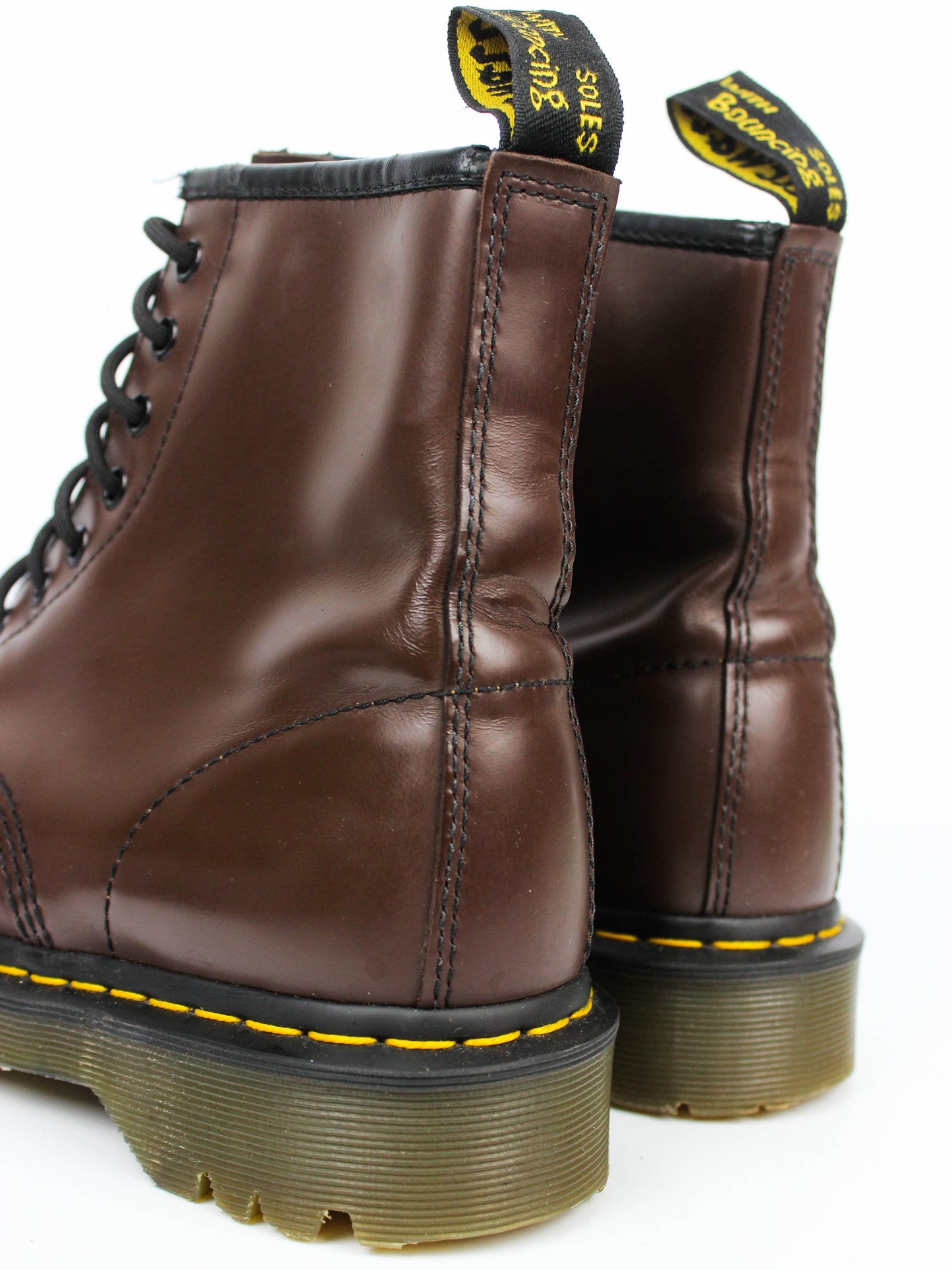 Dr. Martens 17878 – Smooth Brown