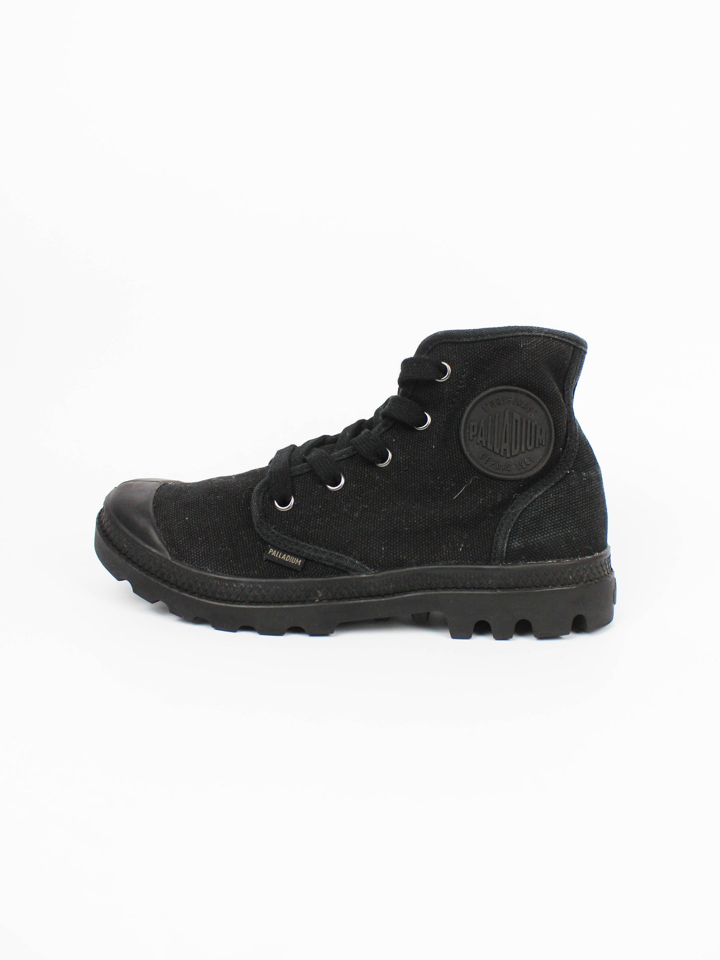 Palladium Pampa Hi Black