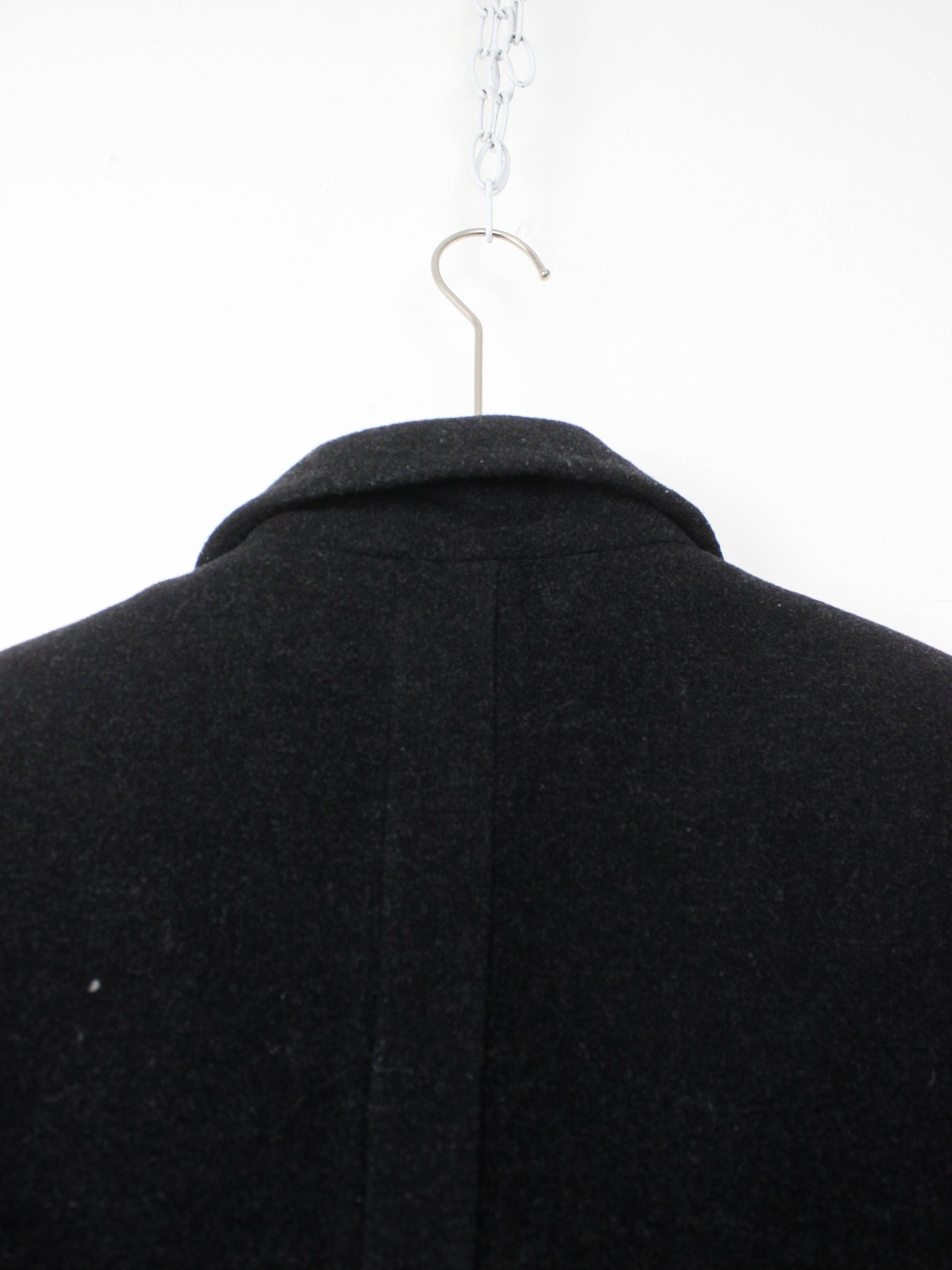 Чорне пальто на ґудзиках із стійкою