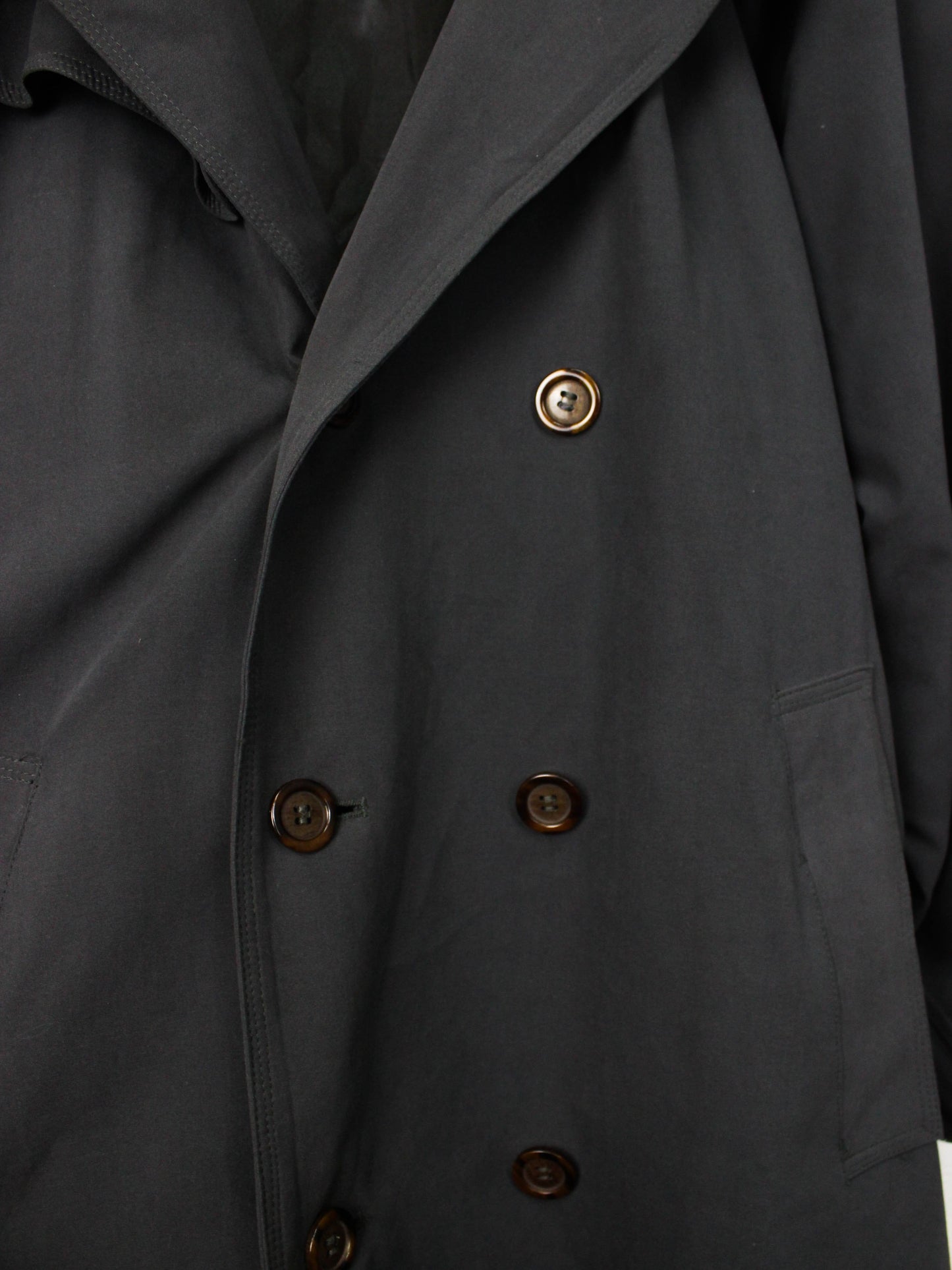 Вінтажний чорний німецький тренч з поясом і погонами