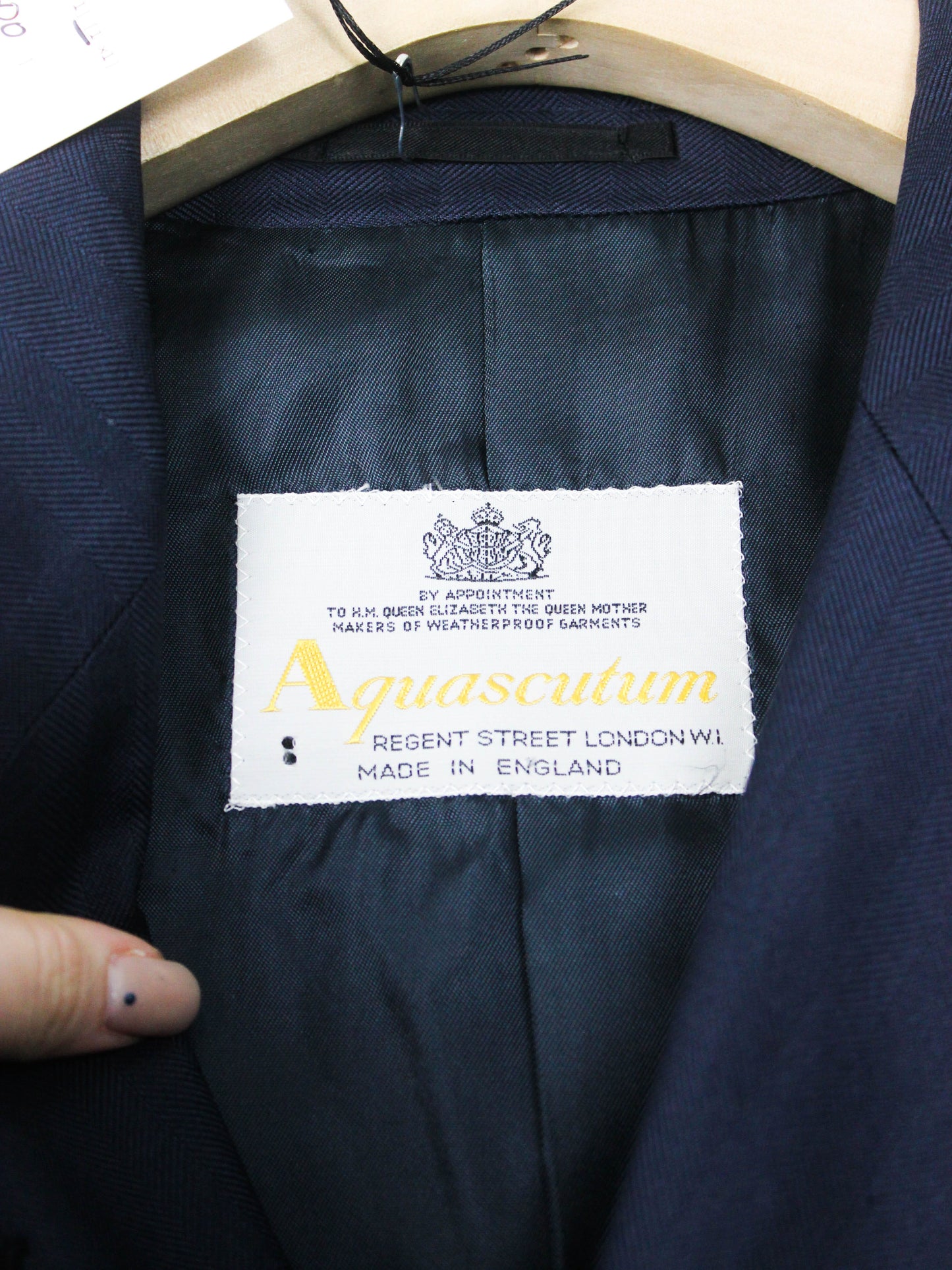 Довге темно-синє пальто Aquascutum, made in England