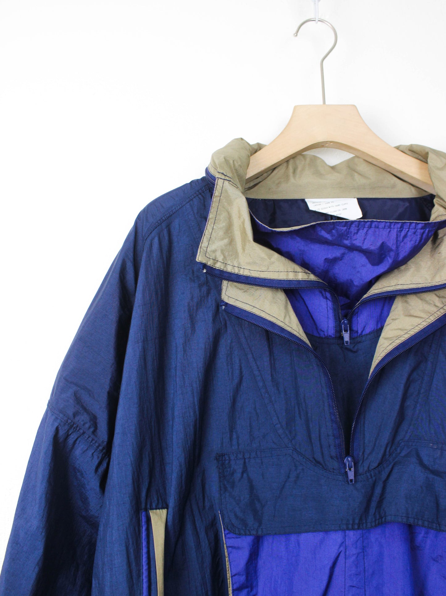 Кольорова вітровка-анорак з капюшоном з 90-х