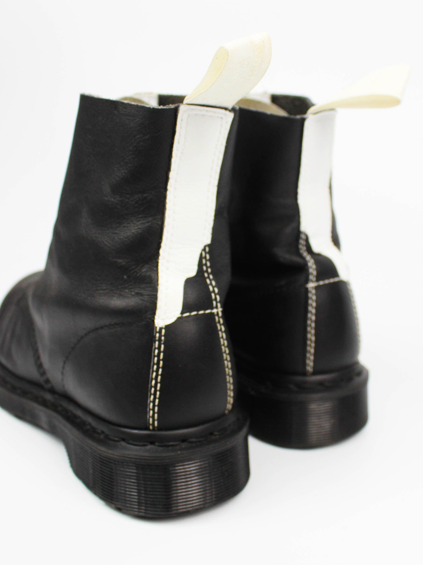 Dr. Martens 1460 Pascal Mono