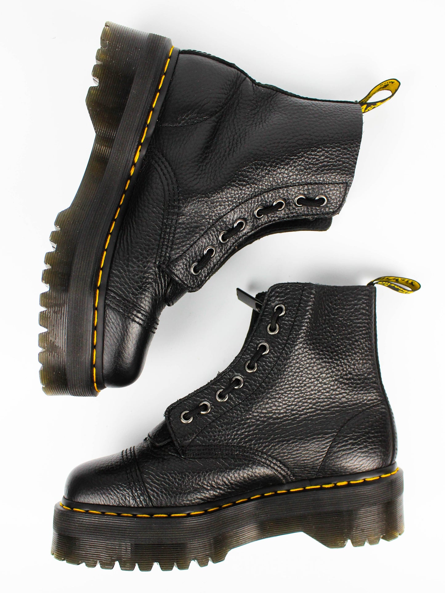 Dr. Martens Sinclair Nappa