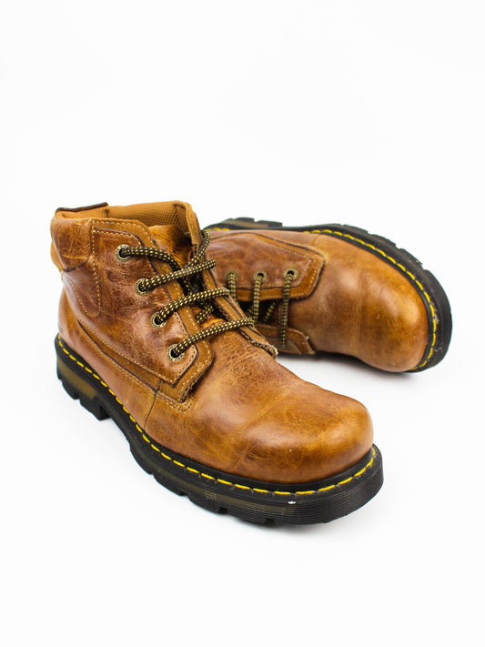Dr. Martens Combs Crazy Horse