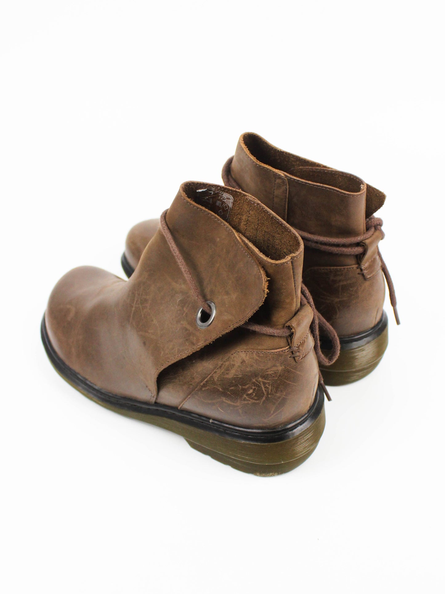 Dr. Martens Shelby Hi Tie Boot