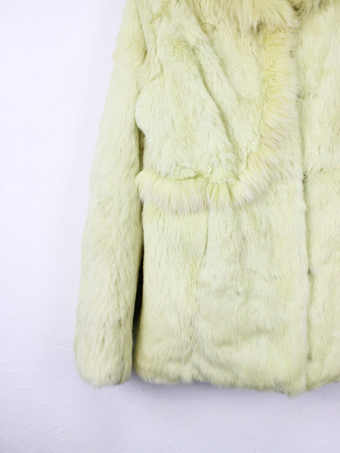 Лимонна вінтажна шуба
