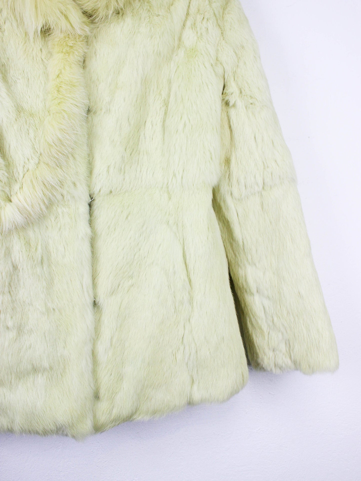 Лимонна вінтажна шуба