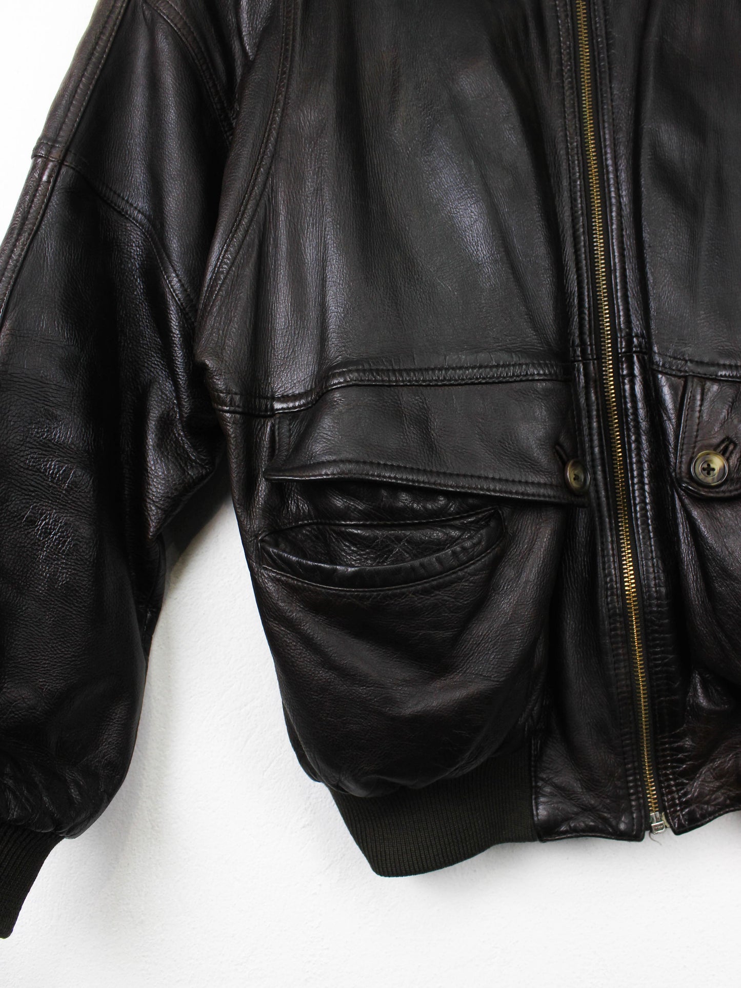 Кориневий шкіряний бомбер Leonardo