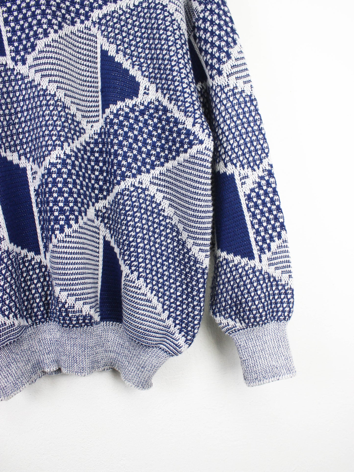 Синій светр "Сходинка"