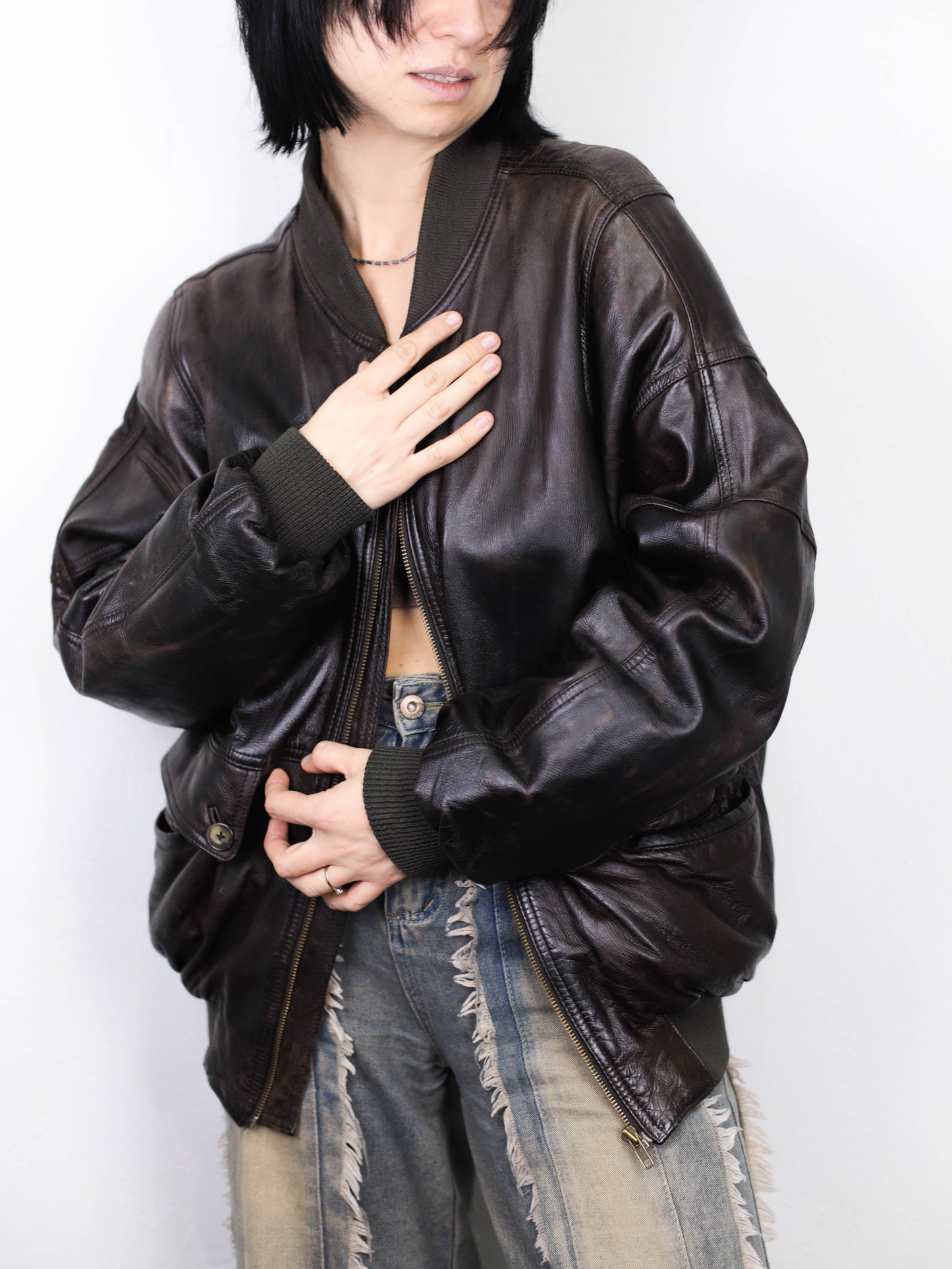 Кориневий шкіряний бомбер Leonardo