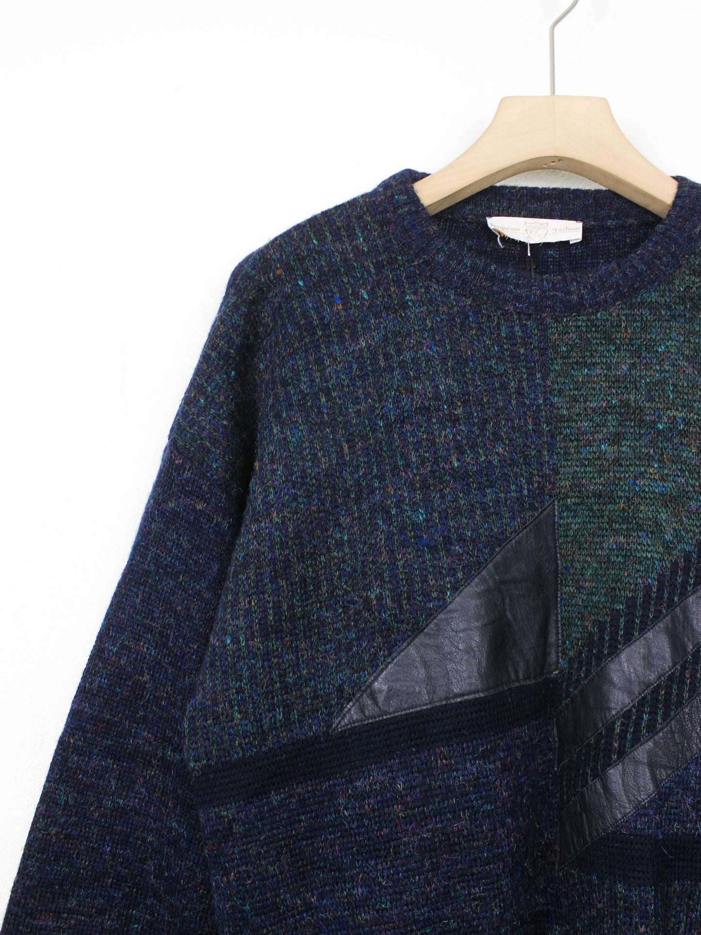 Светр із шкіряними вставками Perquemo Fashion