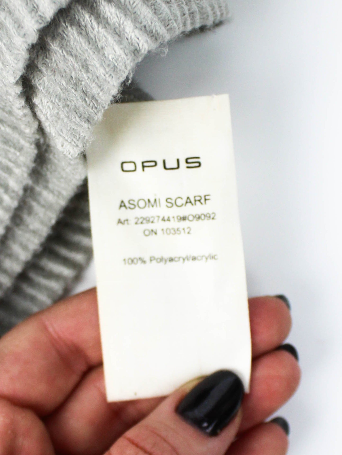 Сірий шарф Opus Asomi
