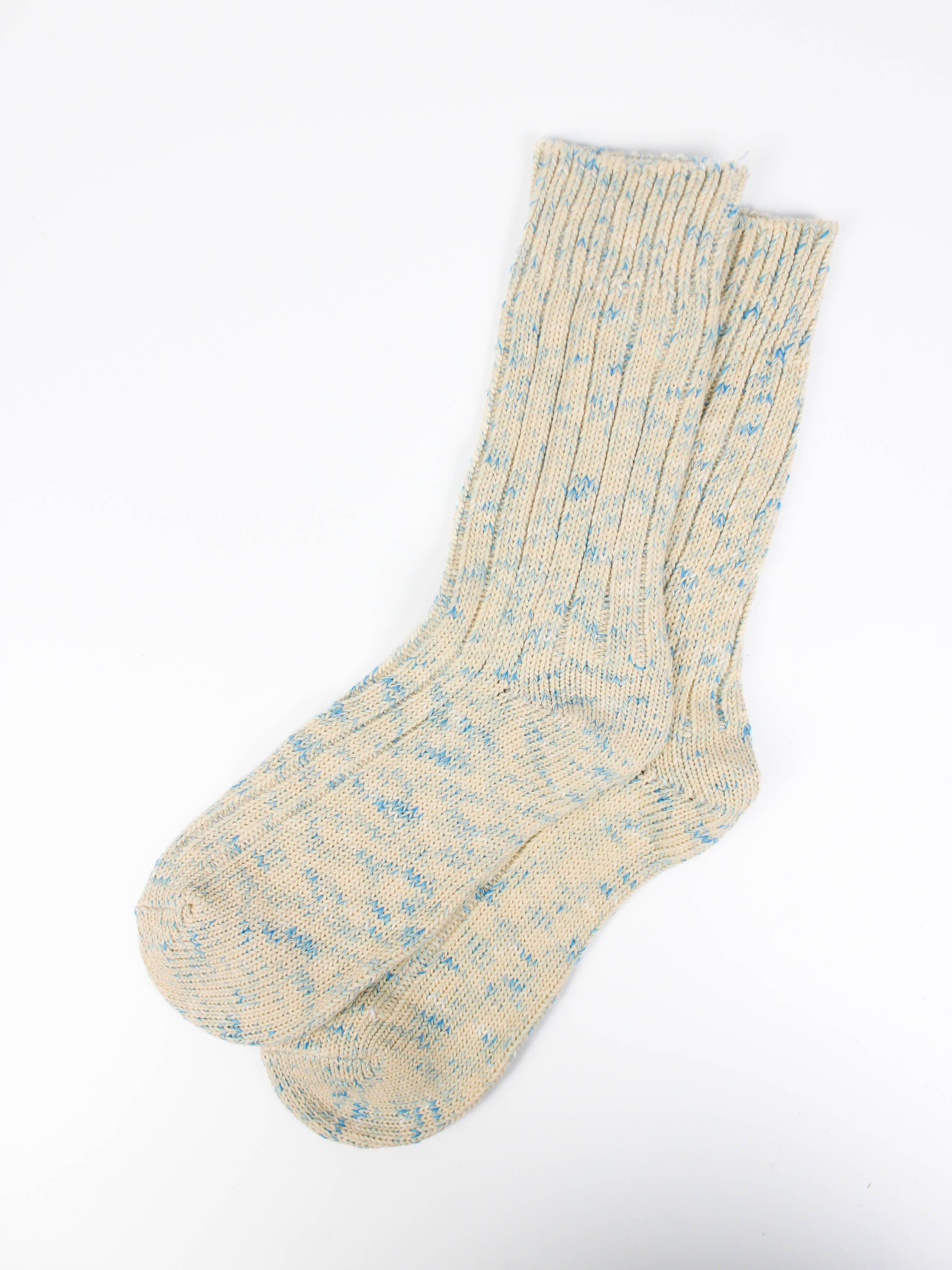 В'язані шкарпетки пастельних кольорів