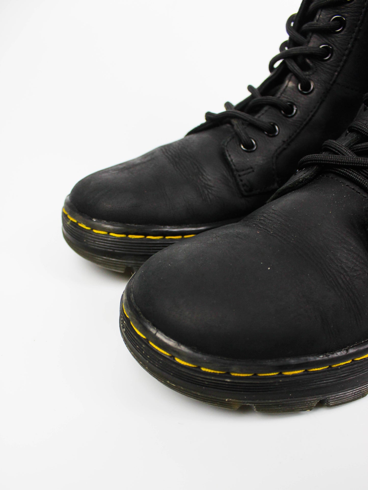 Dr. Martens Combs Leather