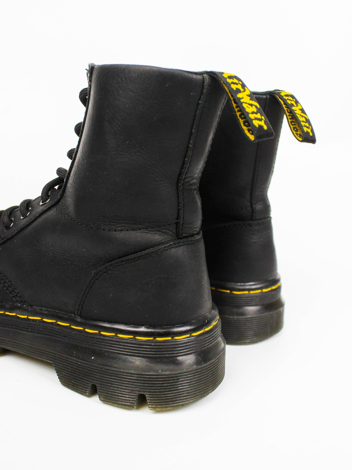 Dr. Martens Combs Leather