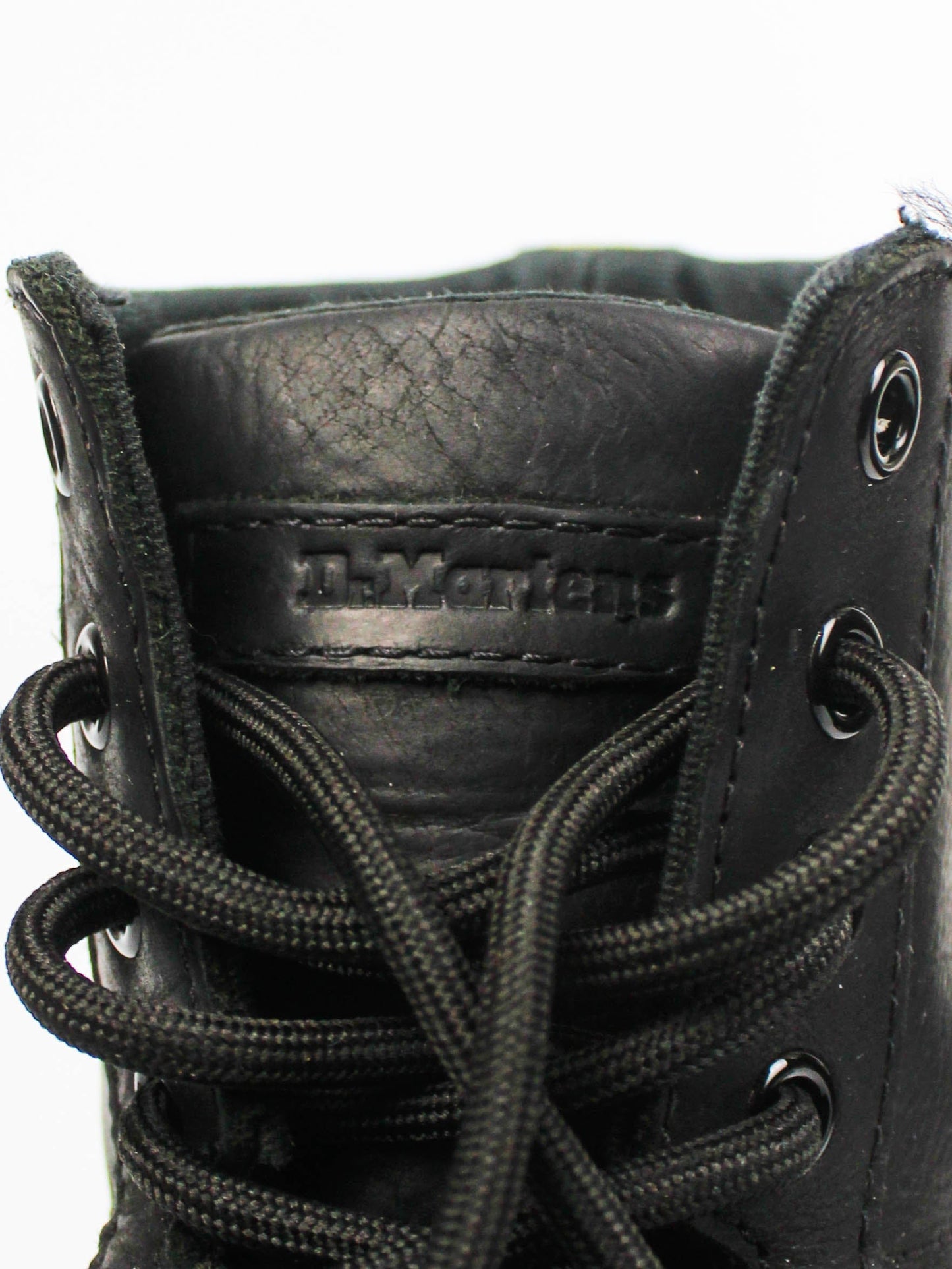 Dr. Martens Combs Leather