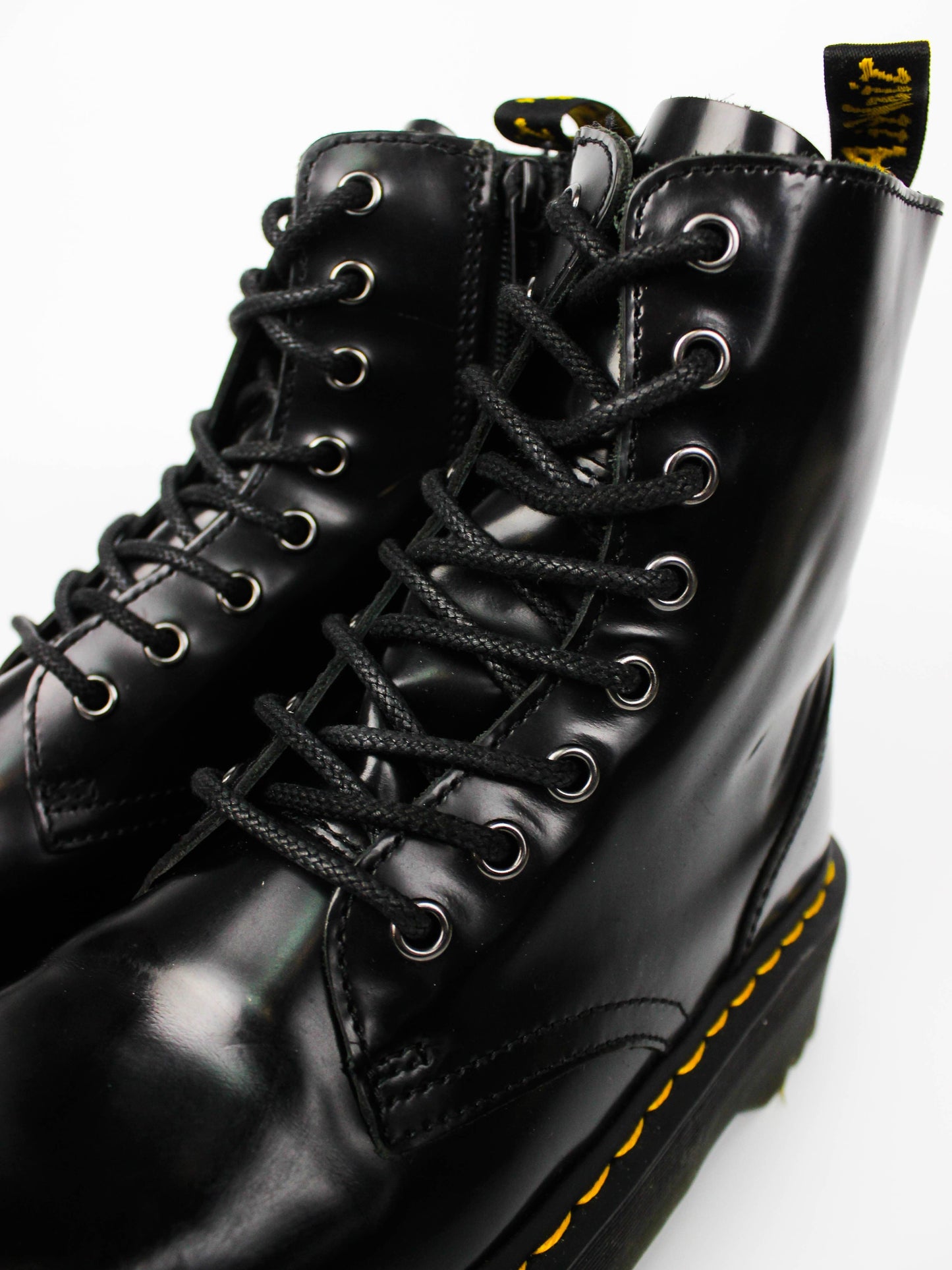 Dr. Martens Jadon Smooth