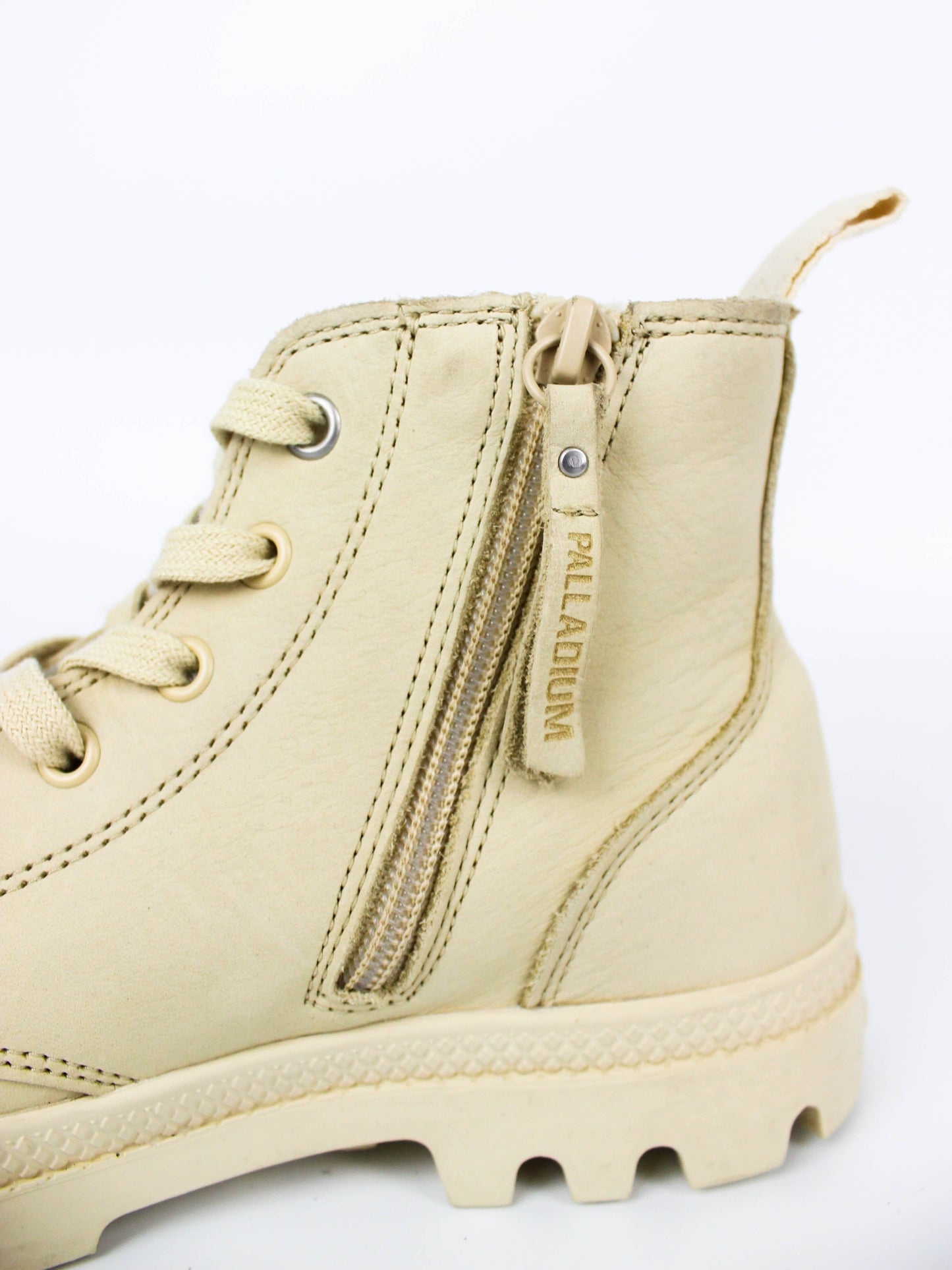 Palladium Pampa Hi Zip